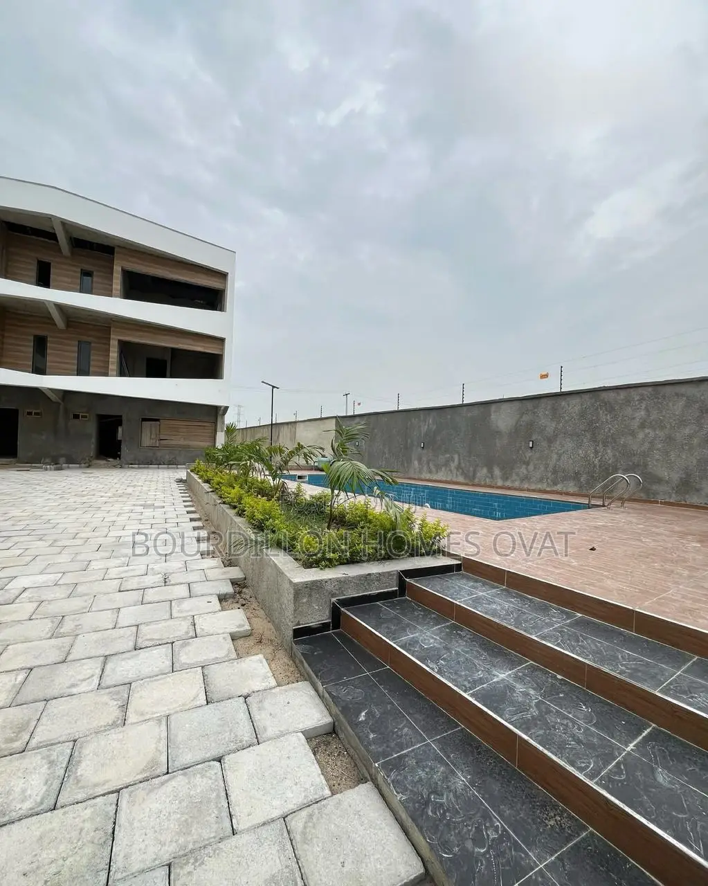 4bdrm Duplex in Ikate for sale in Ikate