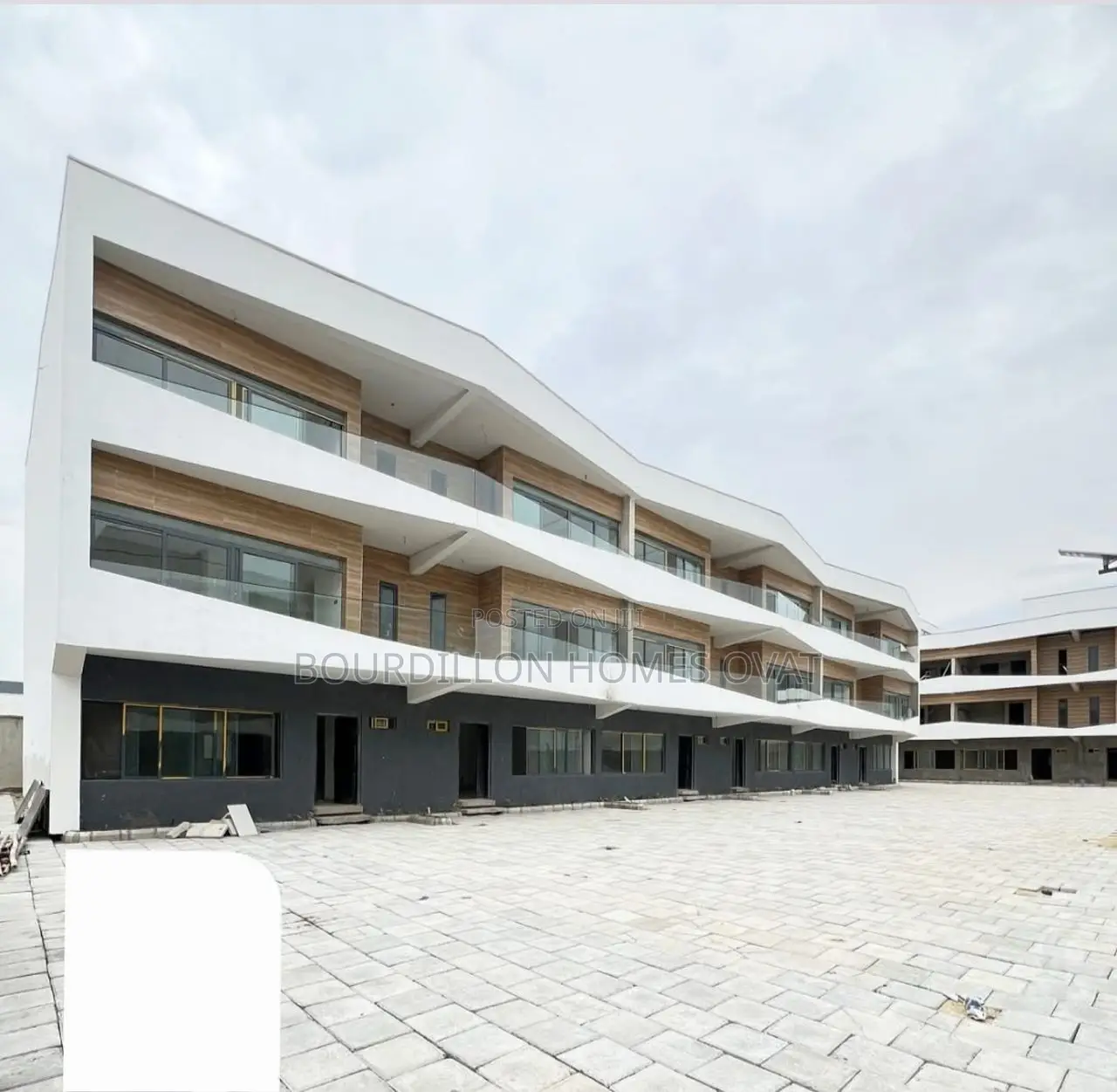 4bdrm Duplex in Ikate for sale in Ikate