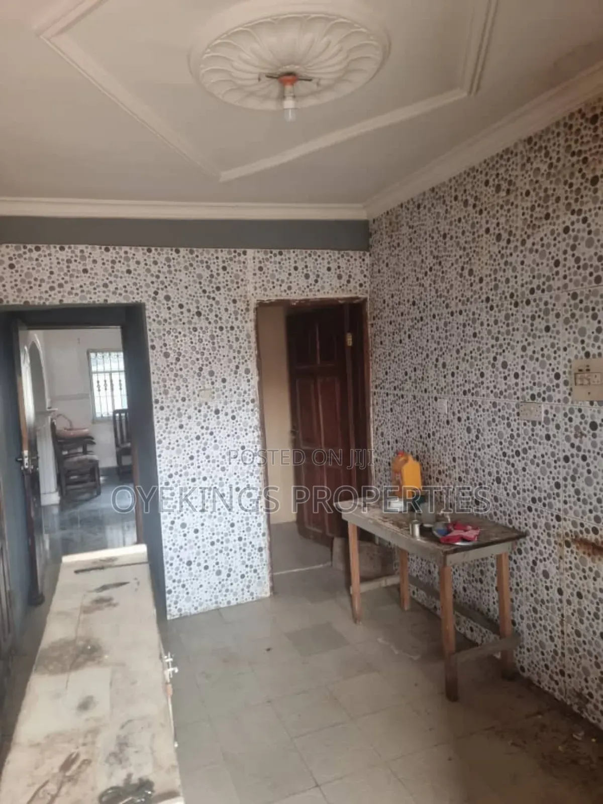 3bdrm Block of Flats in Erikalofi Akala Express for sale in Akala Express
