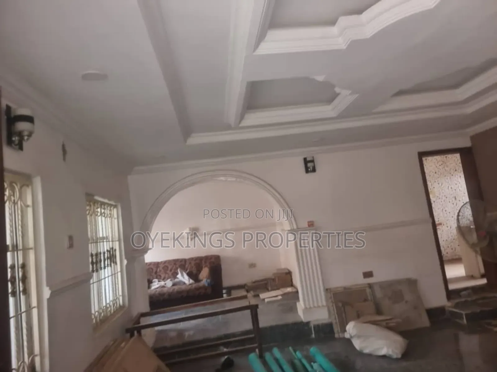 3bdrm Block of Flats in Erikalofi Akala Express for sale in Akala Express