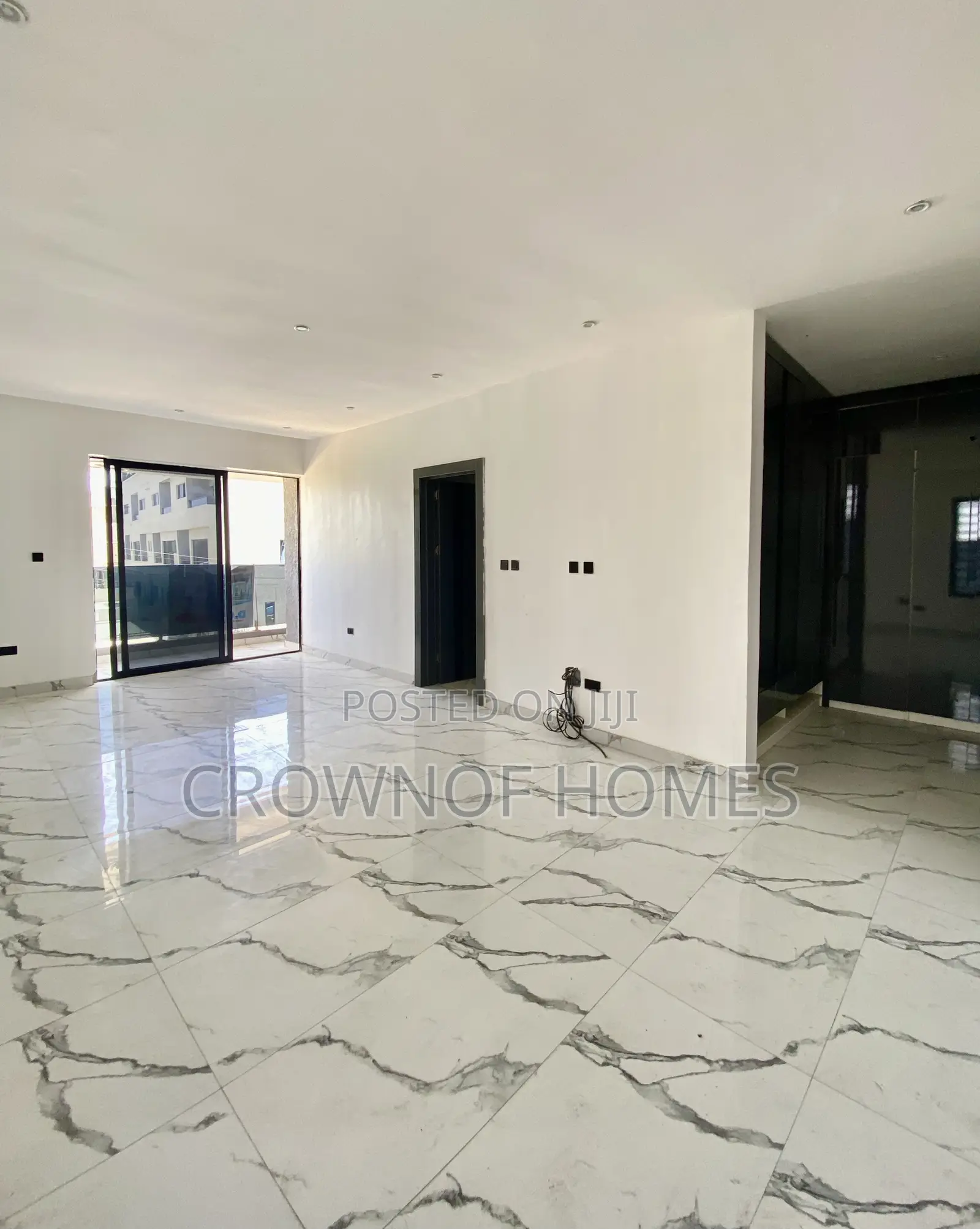 5bdrm Duplex in Megamound, Lekki for sale in Lekki