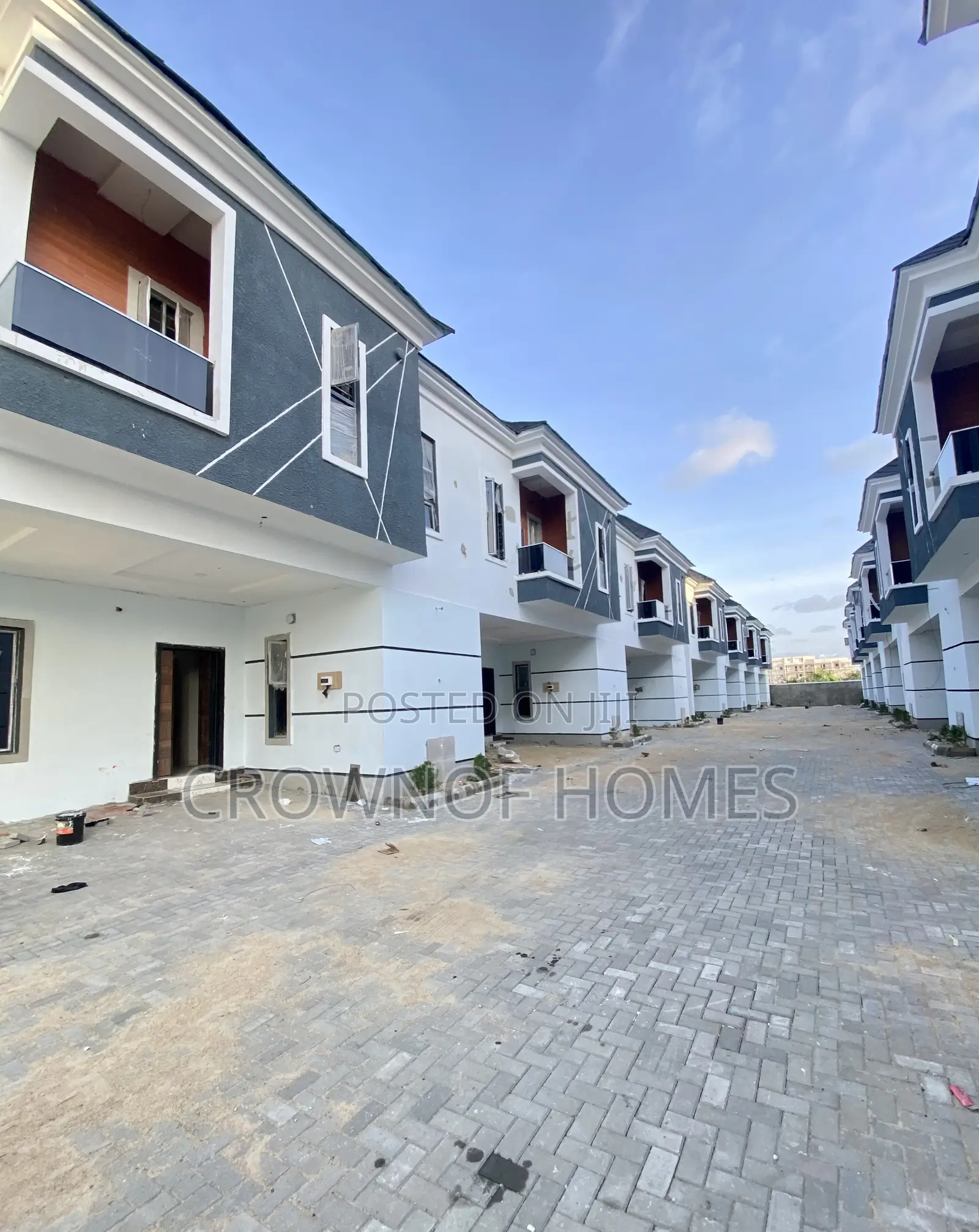4bdrm Duplex in Lekki for sale in Lekki