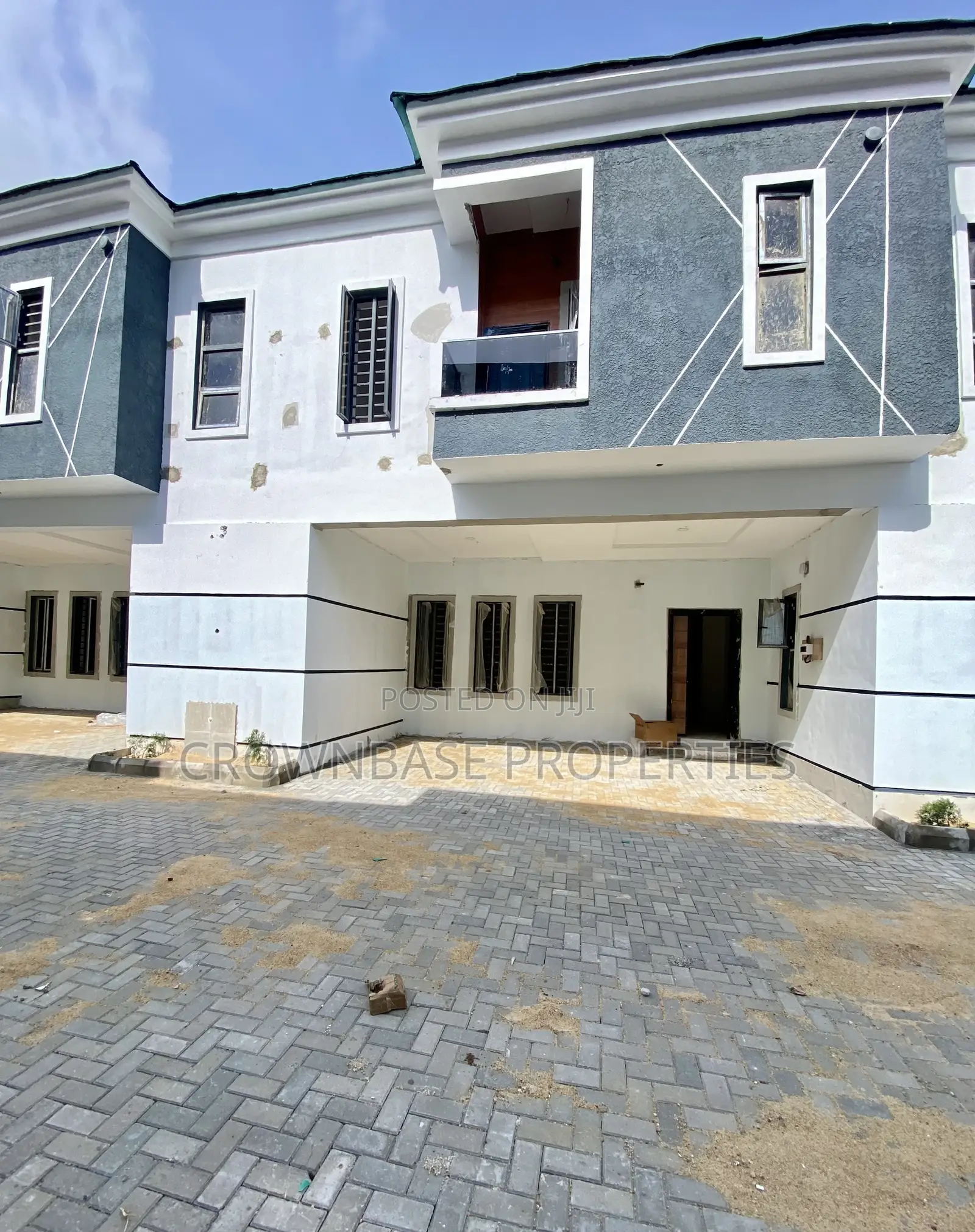 4bdrm Duplex in Lekki for sale in Lekki
