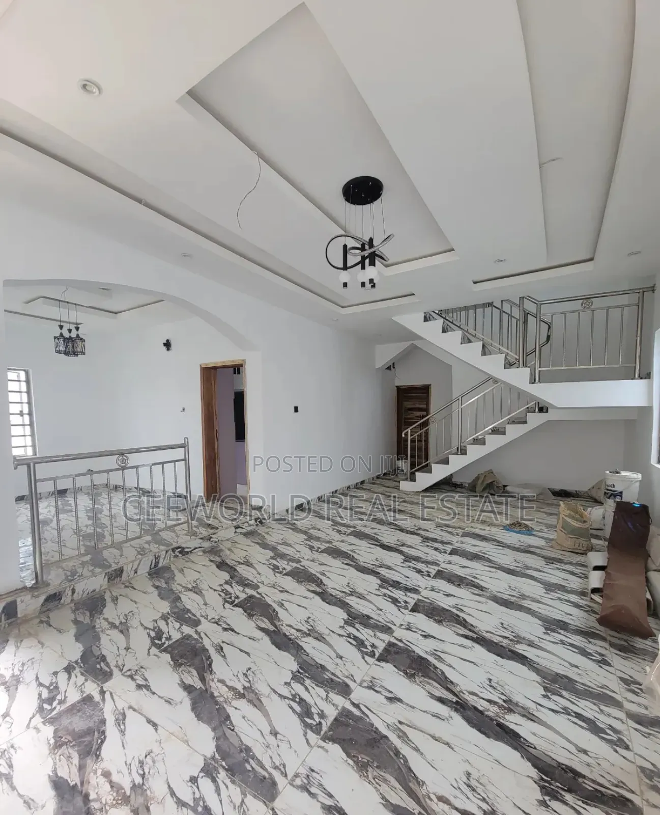 5bdrm Duplex in Kolapo Ishola Gra, Akobo for sale in Akobo