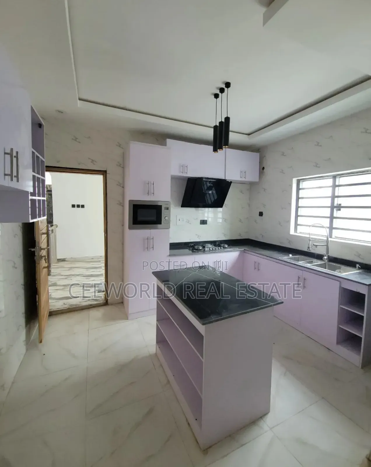 5bdrm Duplex in Kolapo Ishola Gra, Akobo for sale in Akobo