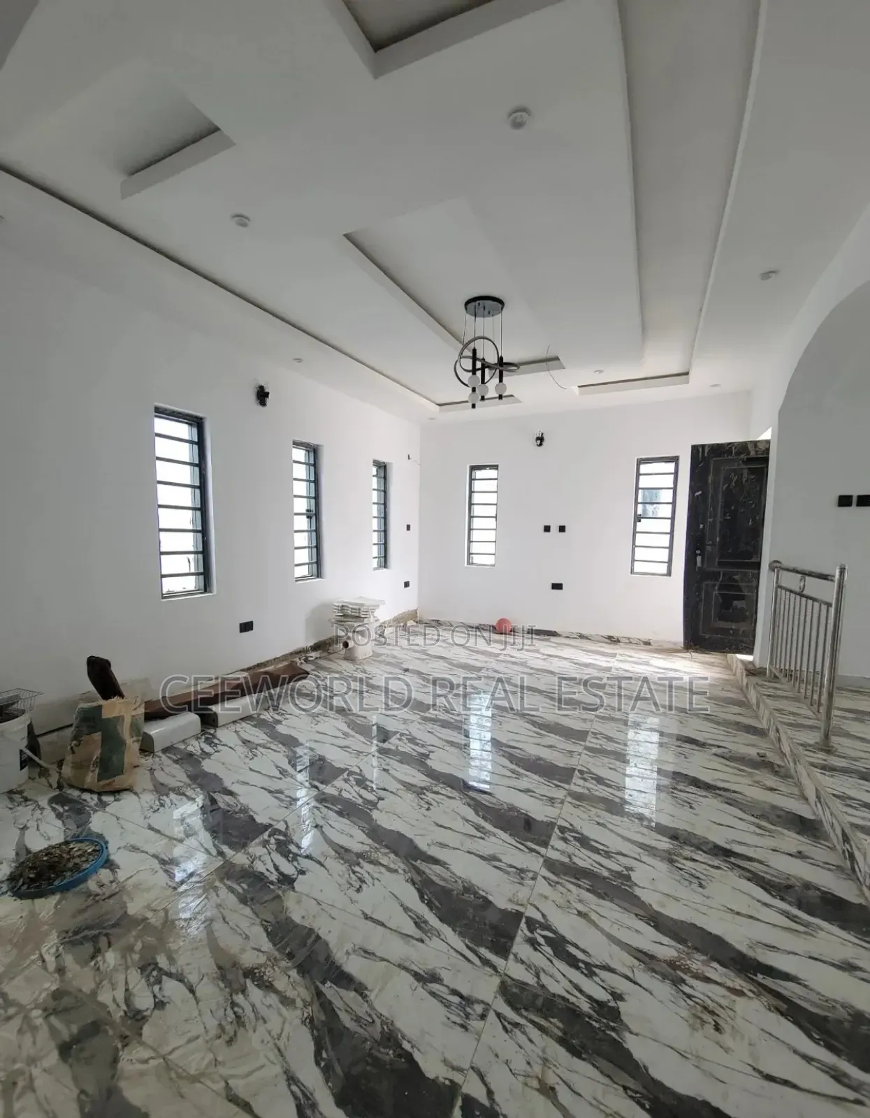 5bdrm Duplex in Kolapo Ishola Gra, Akobo for sale in Akobo