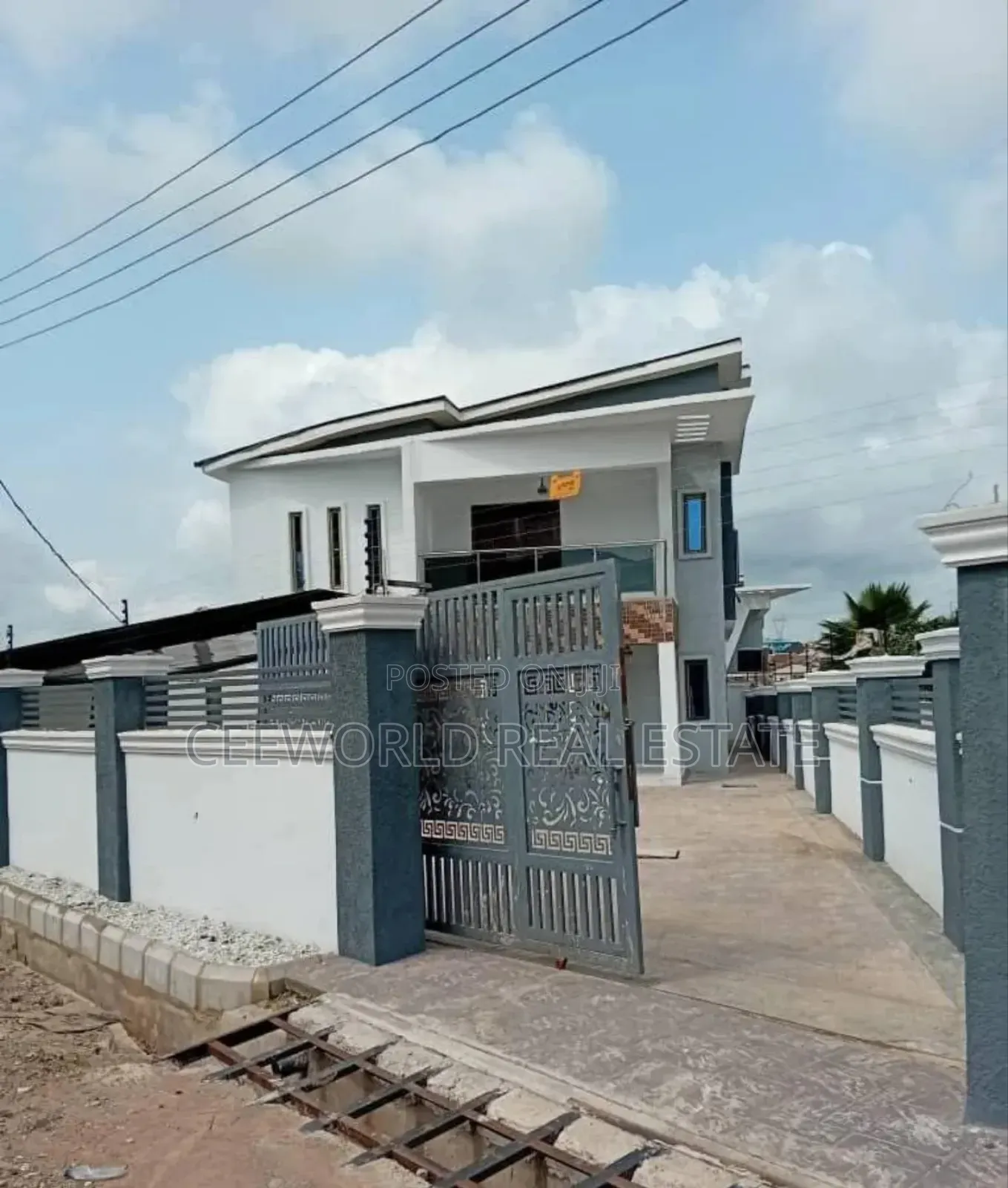 4bdrm Duplex in Purple Gate Estate for sale in Oluyole Estate