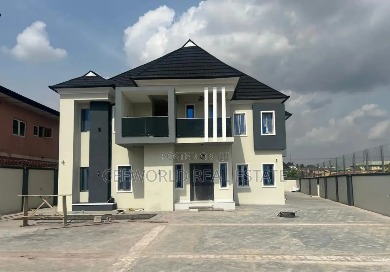 5bdrm Duplex in Blue Gate, Oluyole Estate for sale in Oluyole Estate
