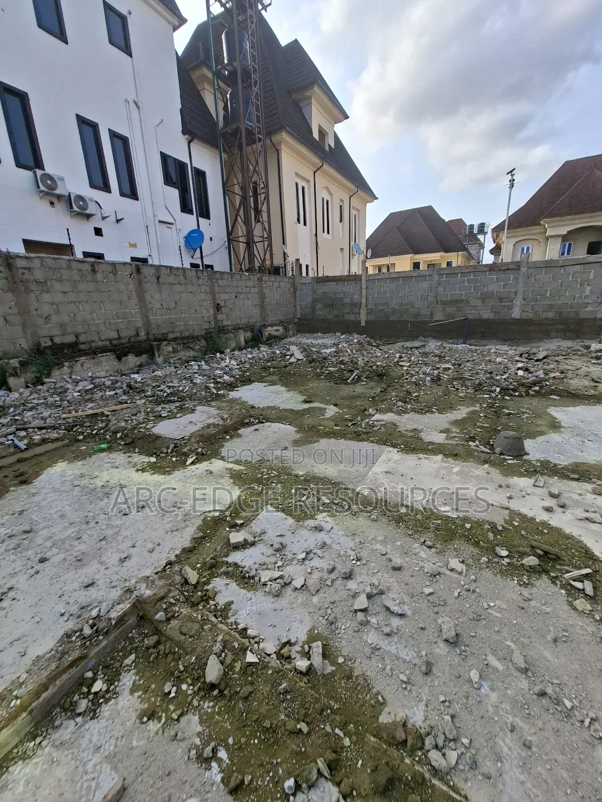 Dry Bareland in Greenfield Estate in Ago Palace