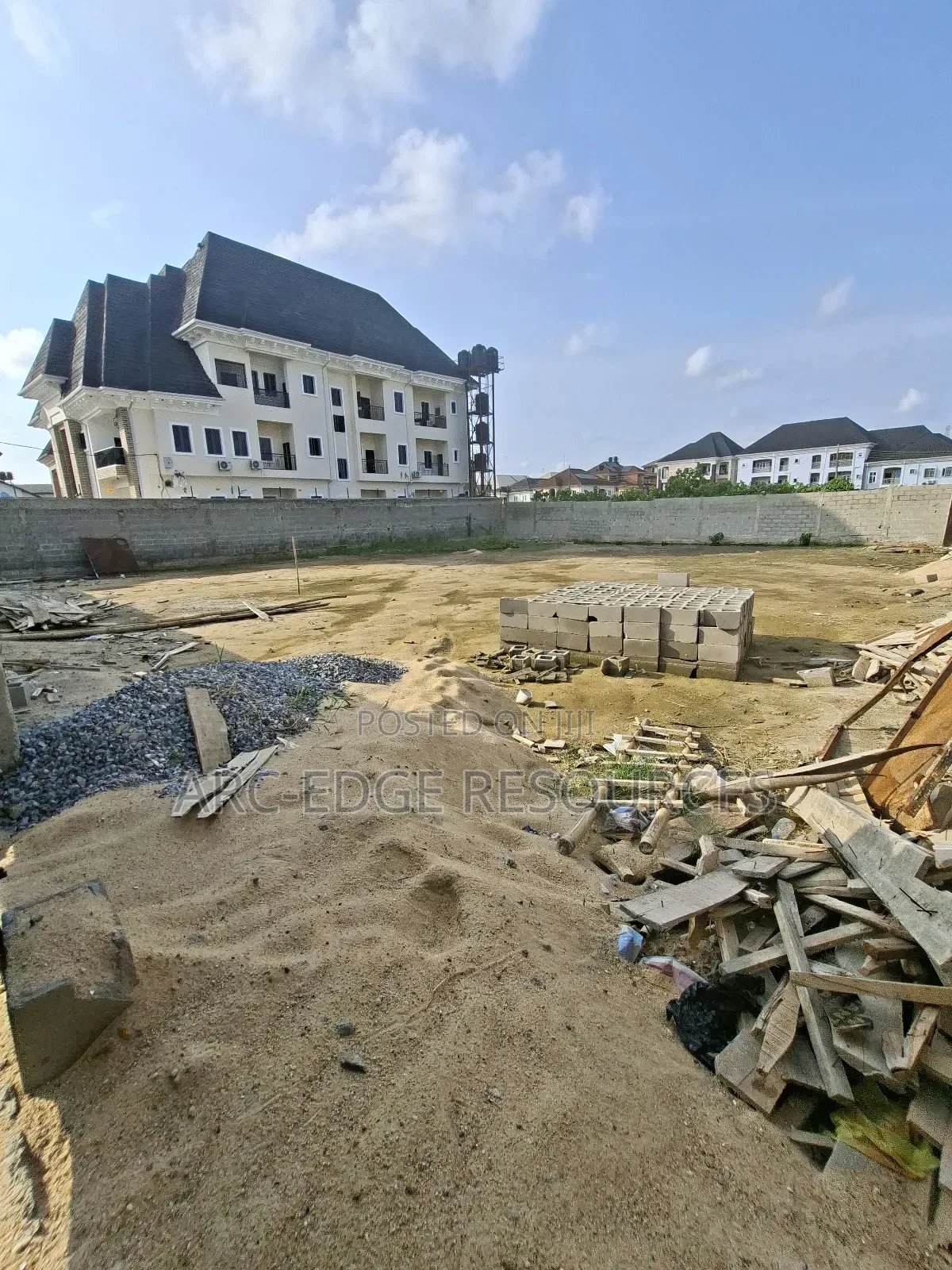 Dry 2plots of Table Land in Greenfield Estate in Ago Palace
