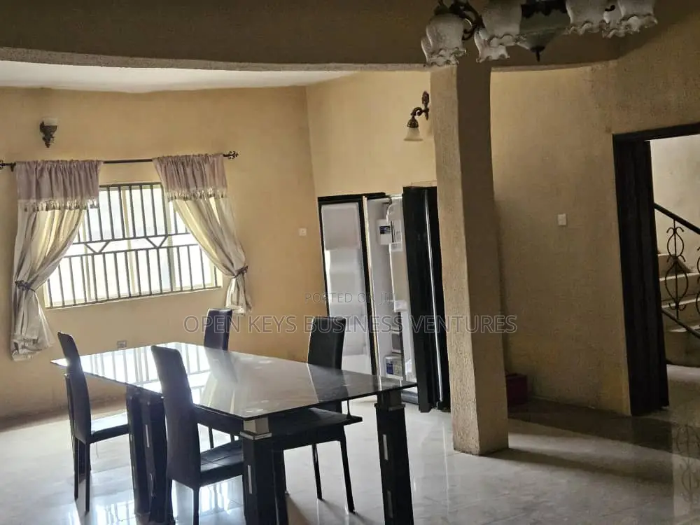 5bdrm Duplex in Commodore, Elebu, Akala Express for sale in Akala Express