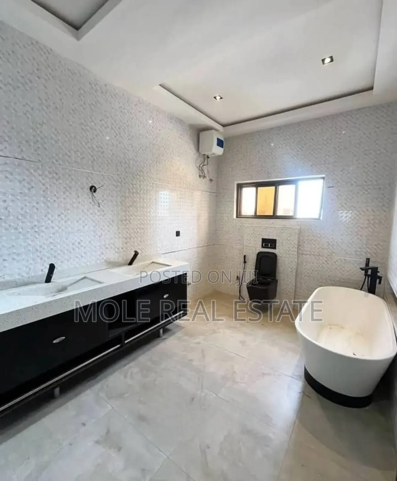 6bdrm Block of Flats in Ekoro Meiron Meiran for sale in Meiran