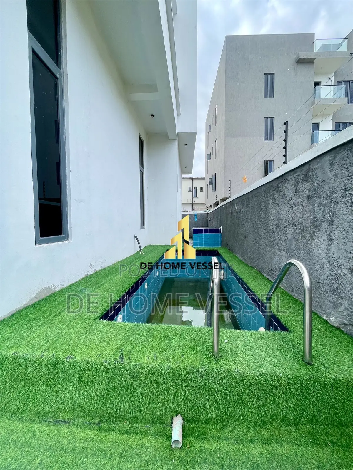 6bdrm Duplex in Ikate for sale in Ikate