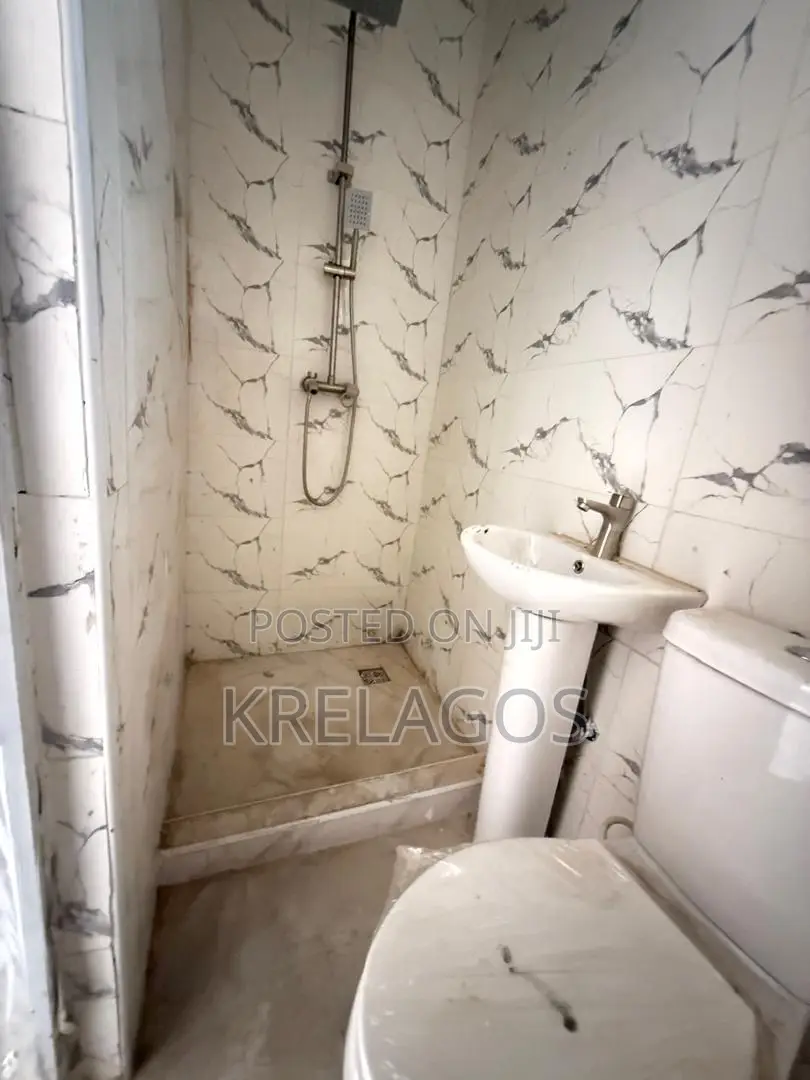 2bdrm Apartment in Ikota for sale in Ikota