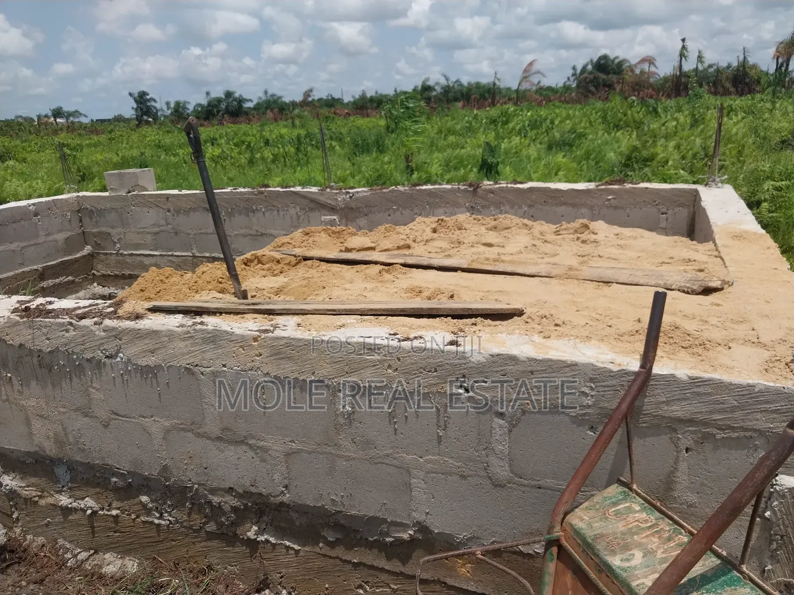 3 Bedroom Bungalow With Mini Factory Joke Ayo Axis Lagos in Alagbado