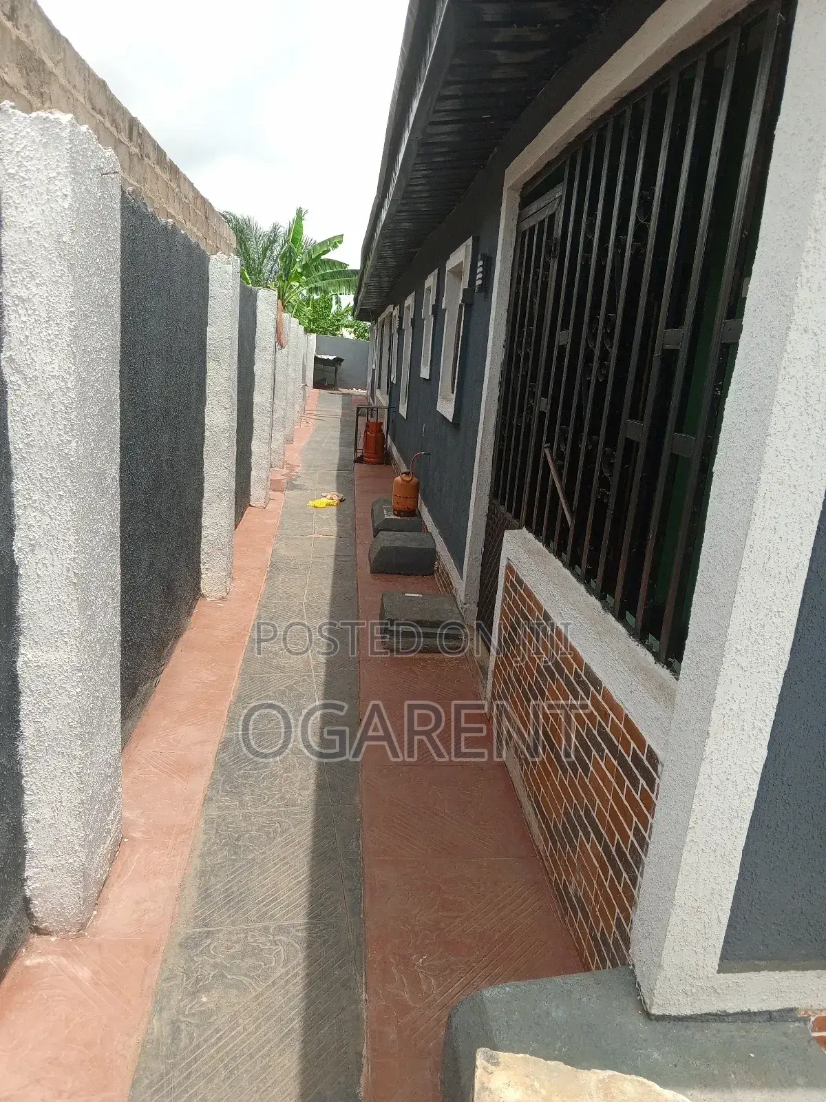 Furnished 2bdrm Block of Flats in Benin City for sale in Benin City