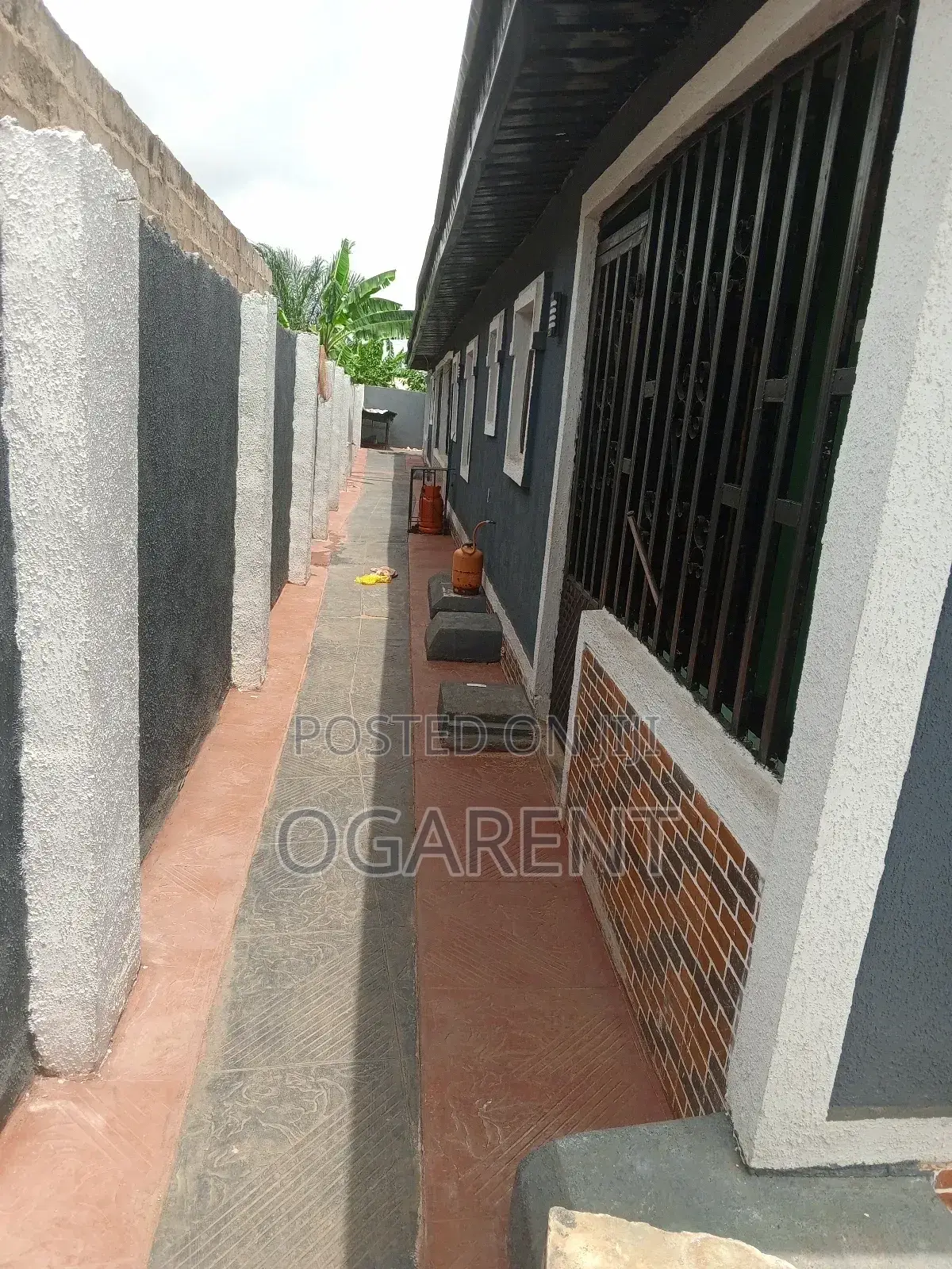 Furnished 2bdrm Block of Flats in Benin City for sale in Benin City