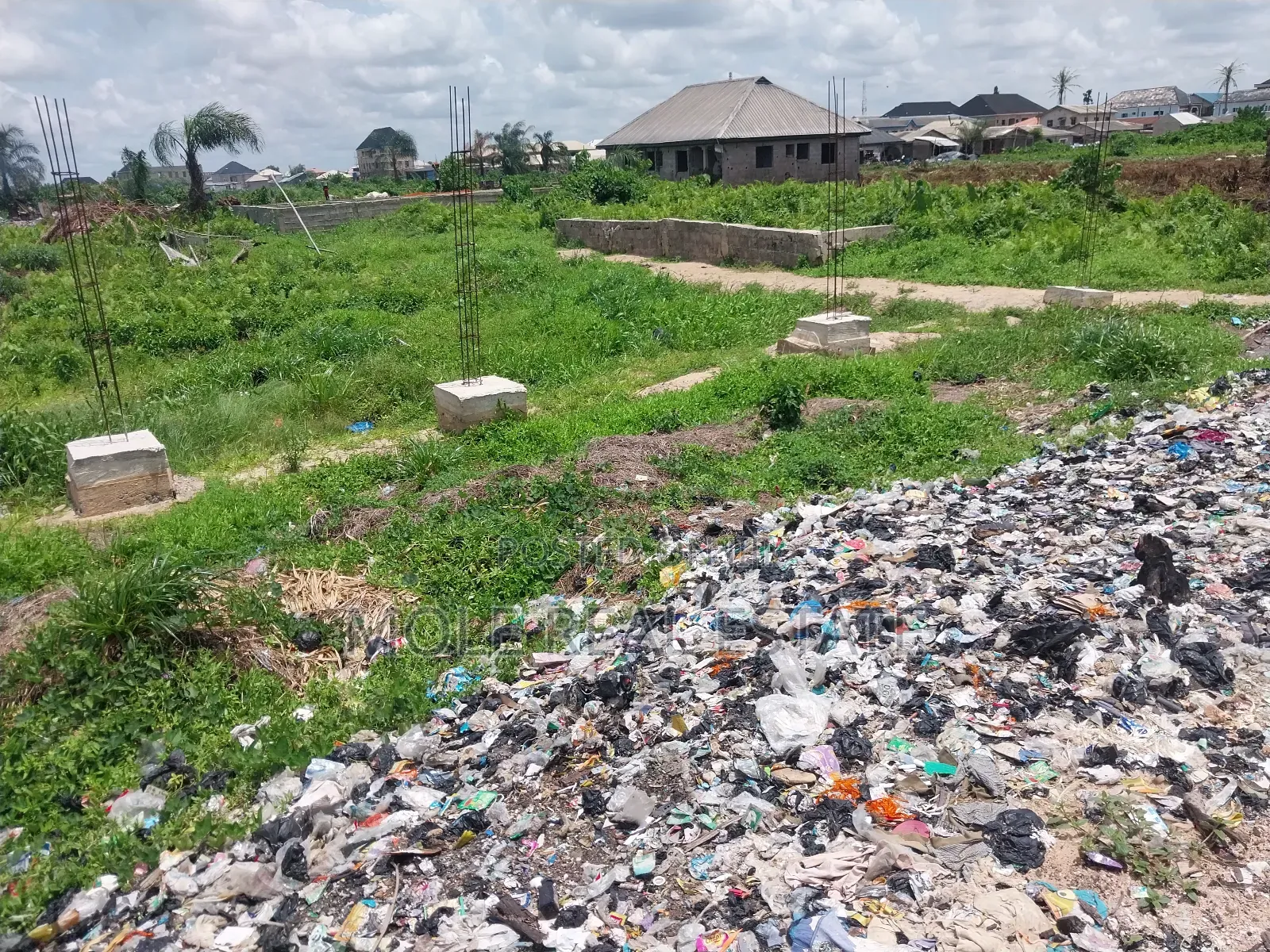300 Acres of Land Mixed Use Begger Bridge Someke Owode Ogun in Obafemi-Owode