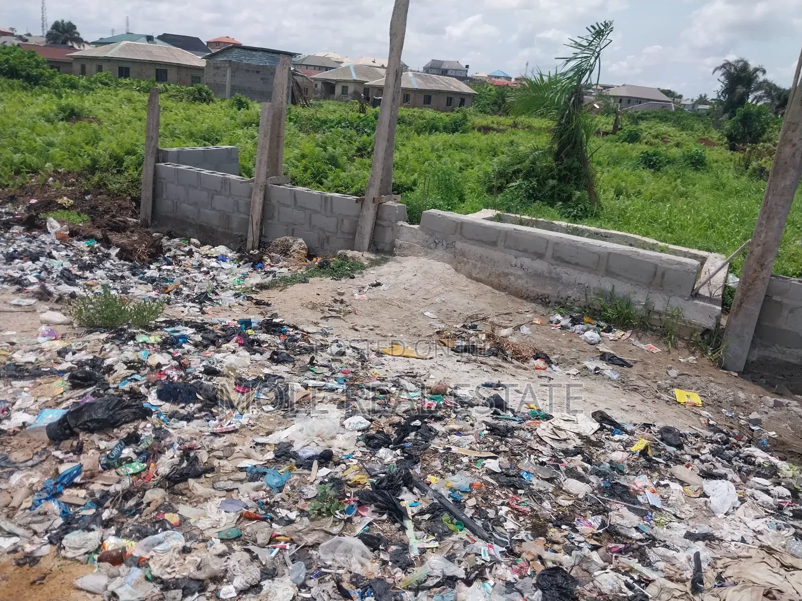 300 Acres of Land Mixed Use Begger Bridge Someke Owode Ogun in Obafemi-Owode