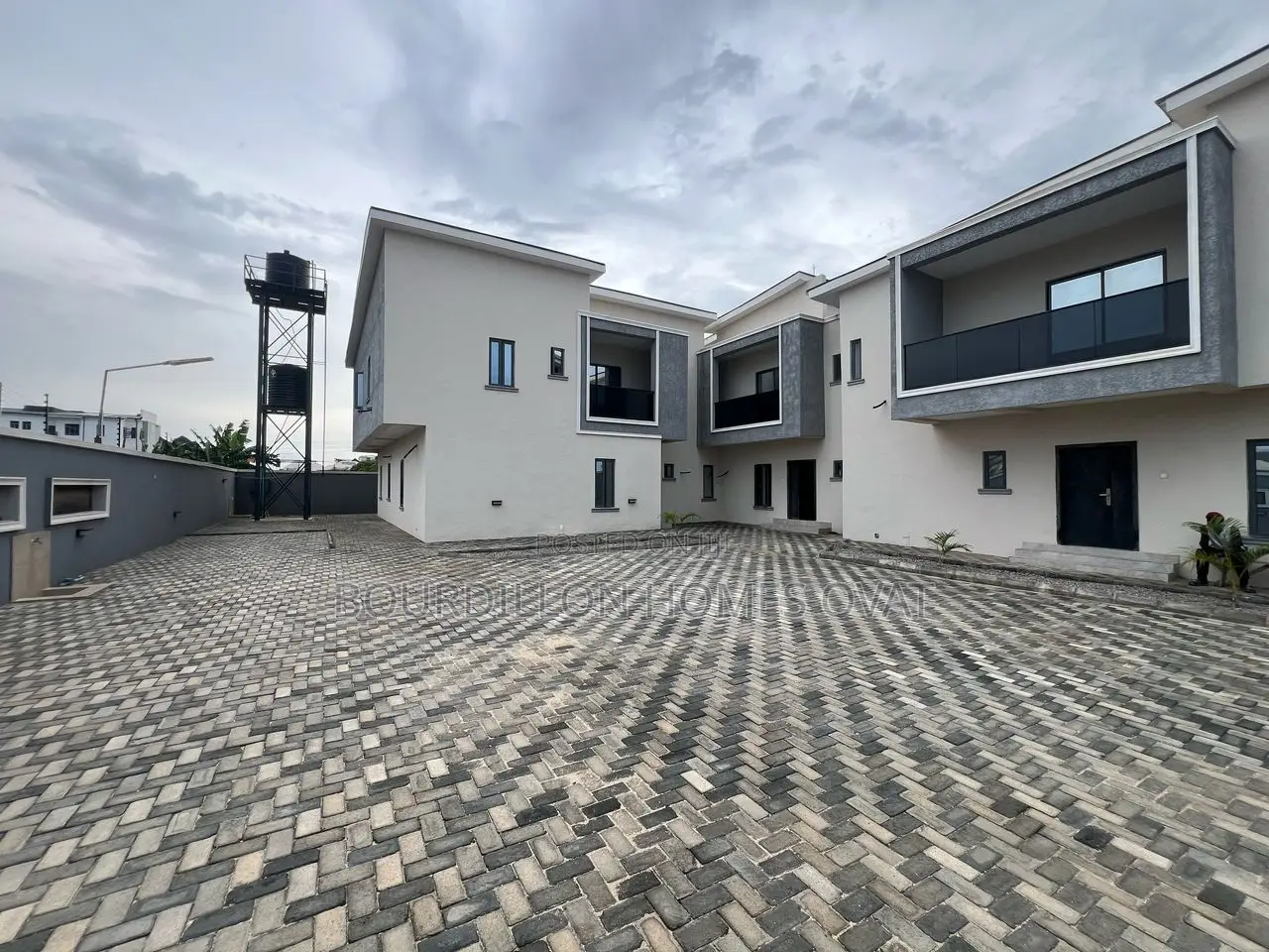 4bdrm Duplex in Lekki for sale in Lekki