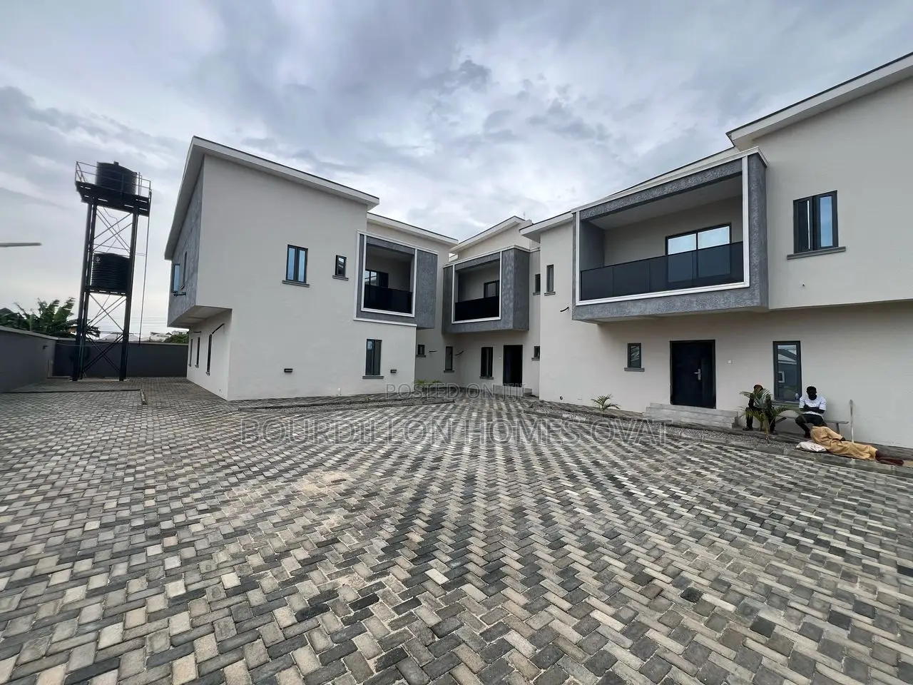 4bdrm Duplex in Lekki for sale in Lekki