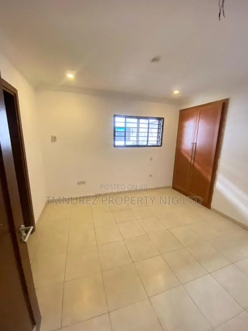3bdrm Apartment in Lekki Phase1 for rent in Lekki Phase 1