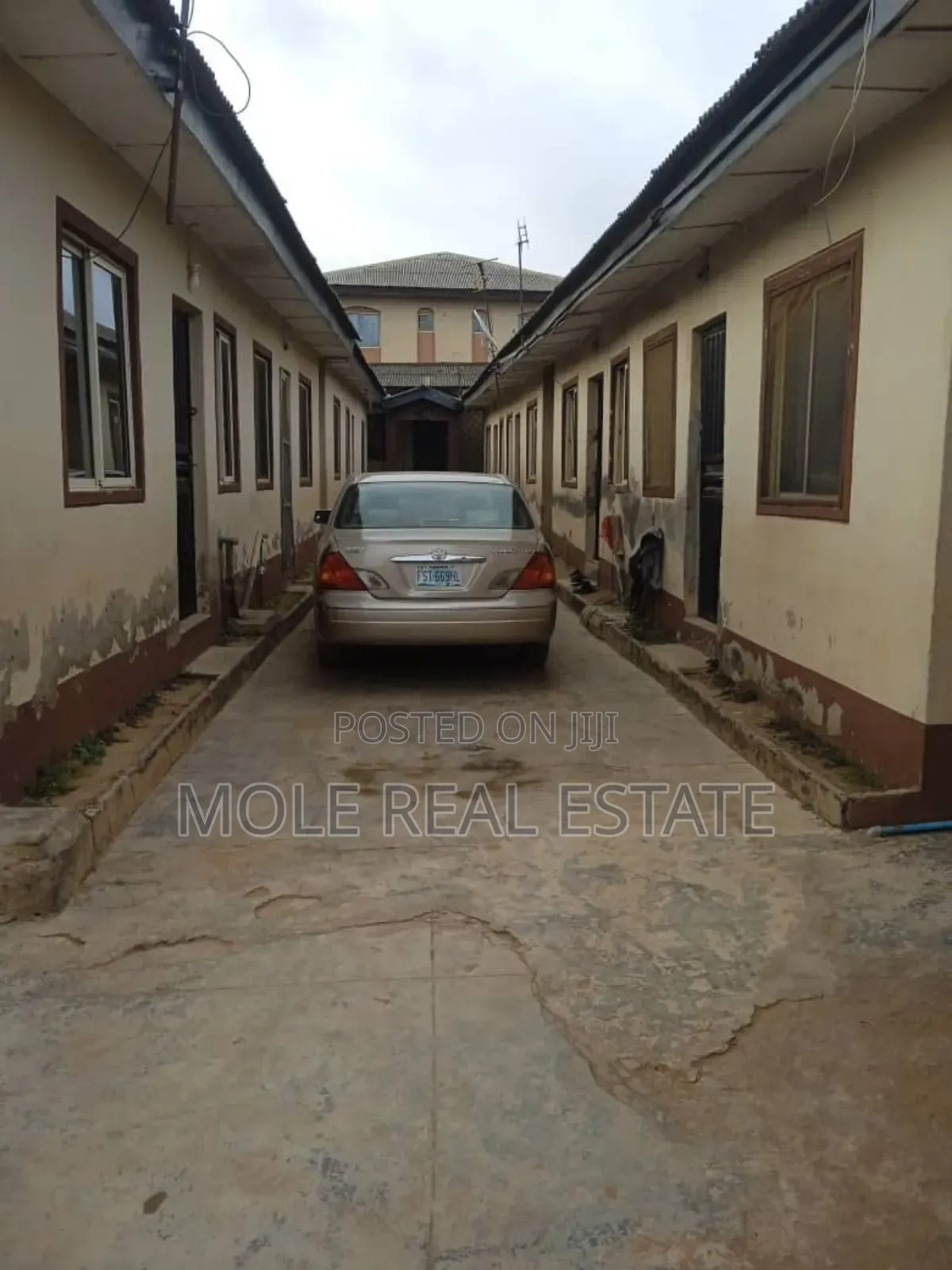 3bdrm Bungalow in Ekor Road Via Ile, Abule Egba for sale in Abule Egba