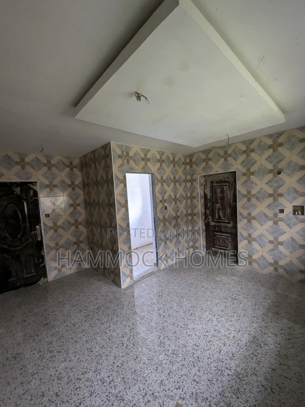 6bdrm Duplex in Ikolaba Gra, Agodi for sale in Agodi