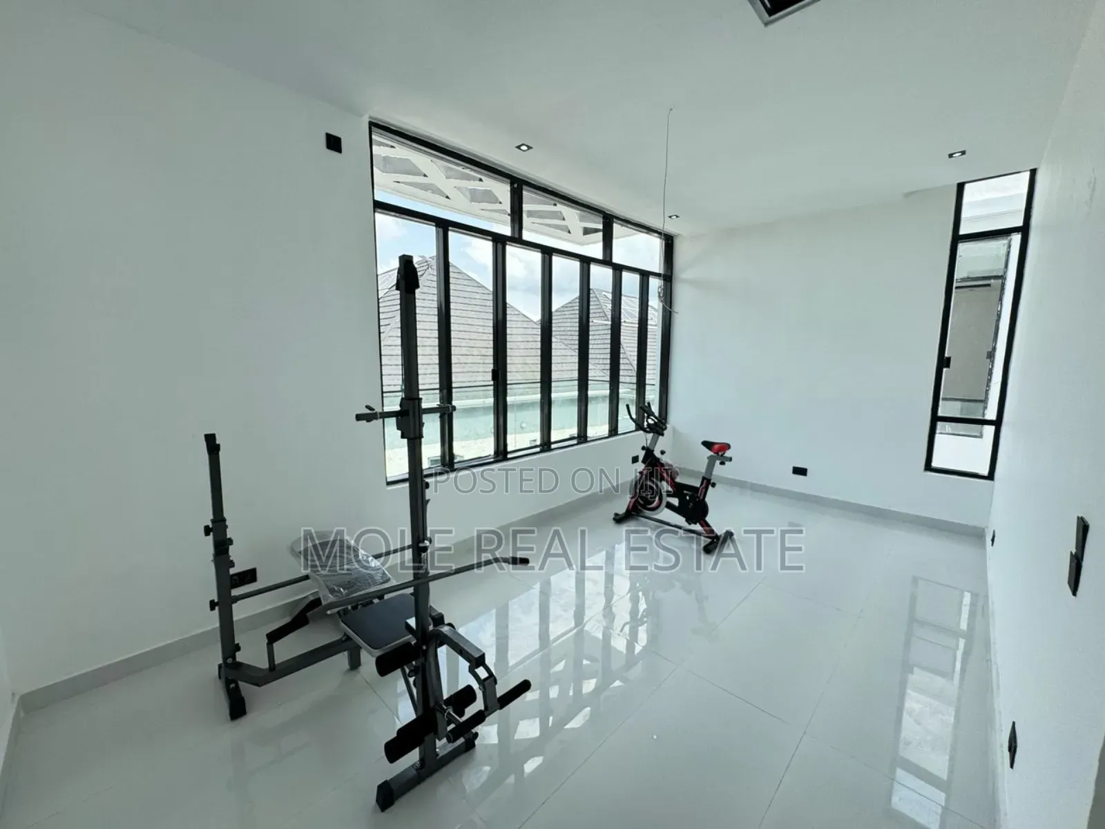 4bdrm Bungalow in Egbeda for sale in Egbeda / Egbeda