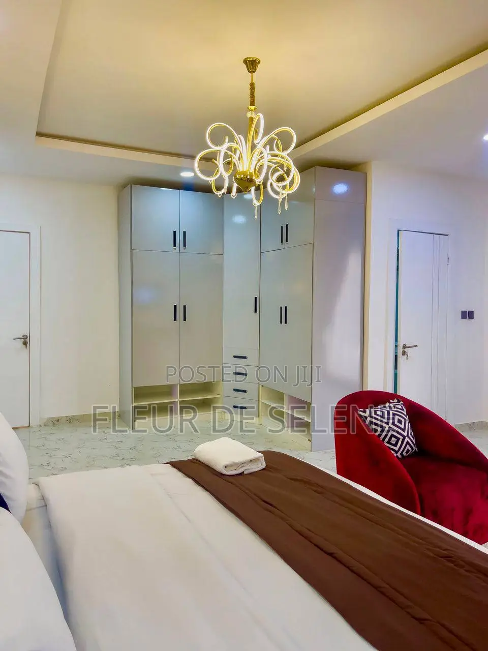 Vancouver 1bedroom Apartment in Ikate
