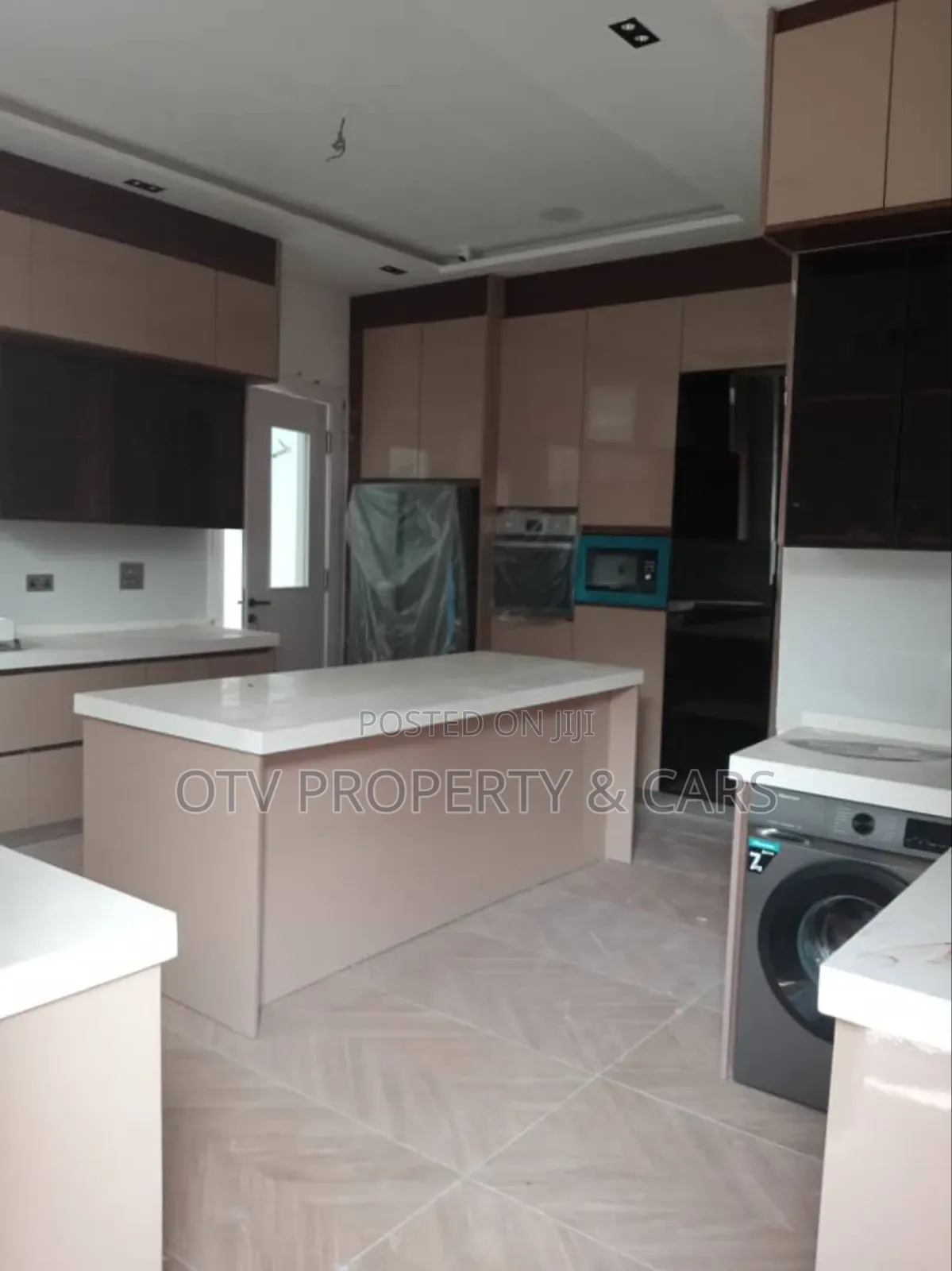 Furnished 5bdrm Duplex in Lekki for sale in Lekki