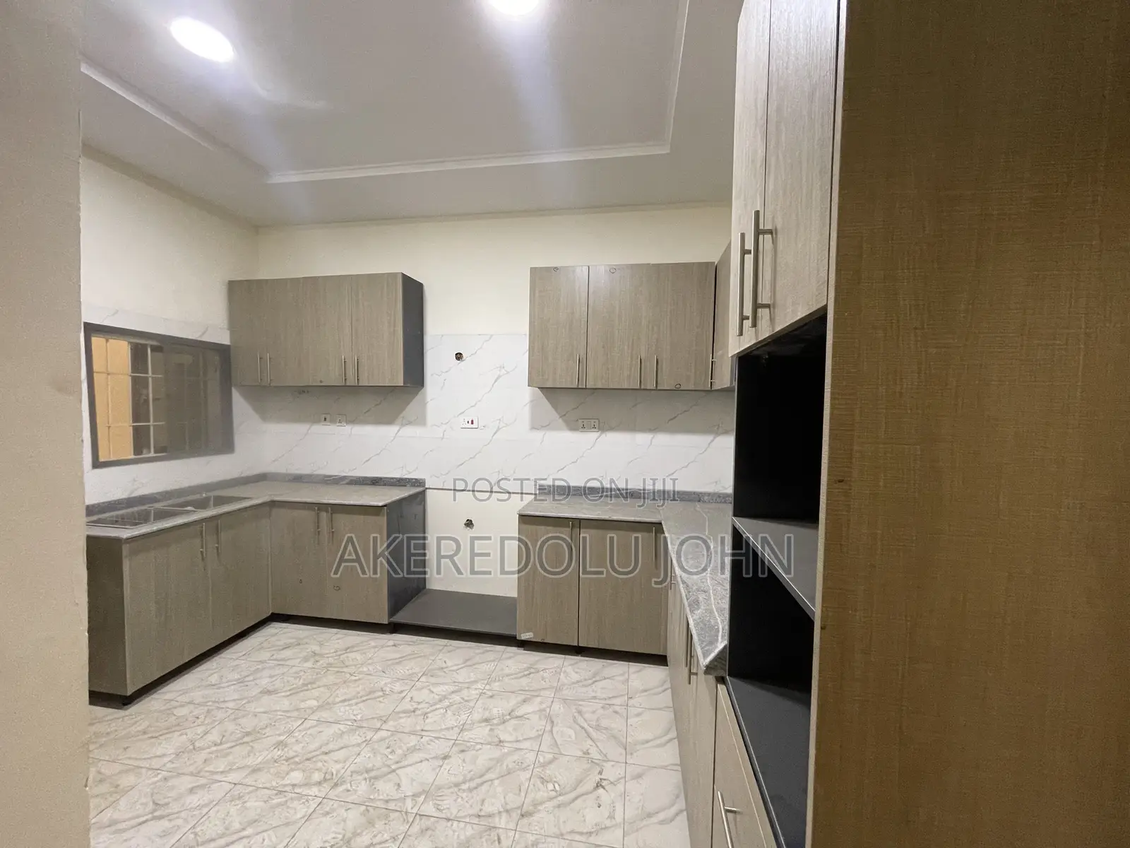 3bdrm Block of Flats in Katampe (Main) for sale in Katampe (Main)