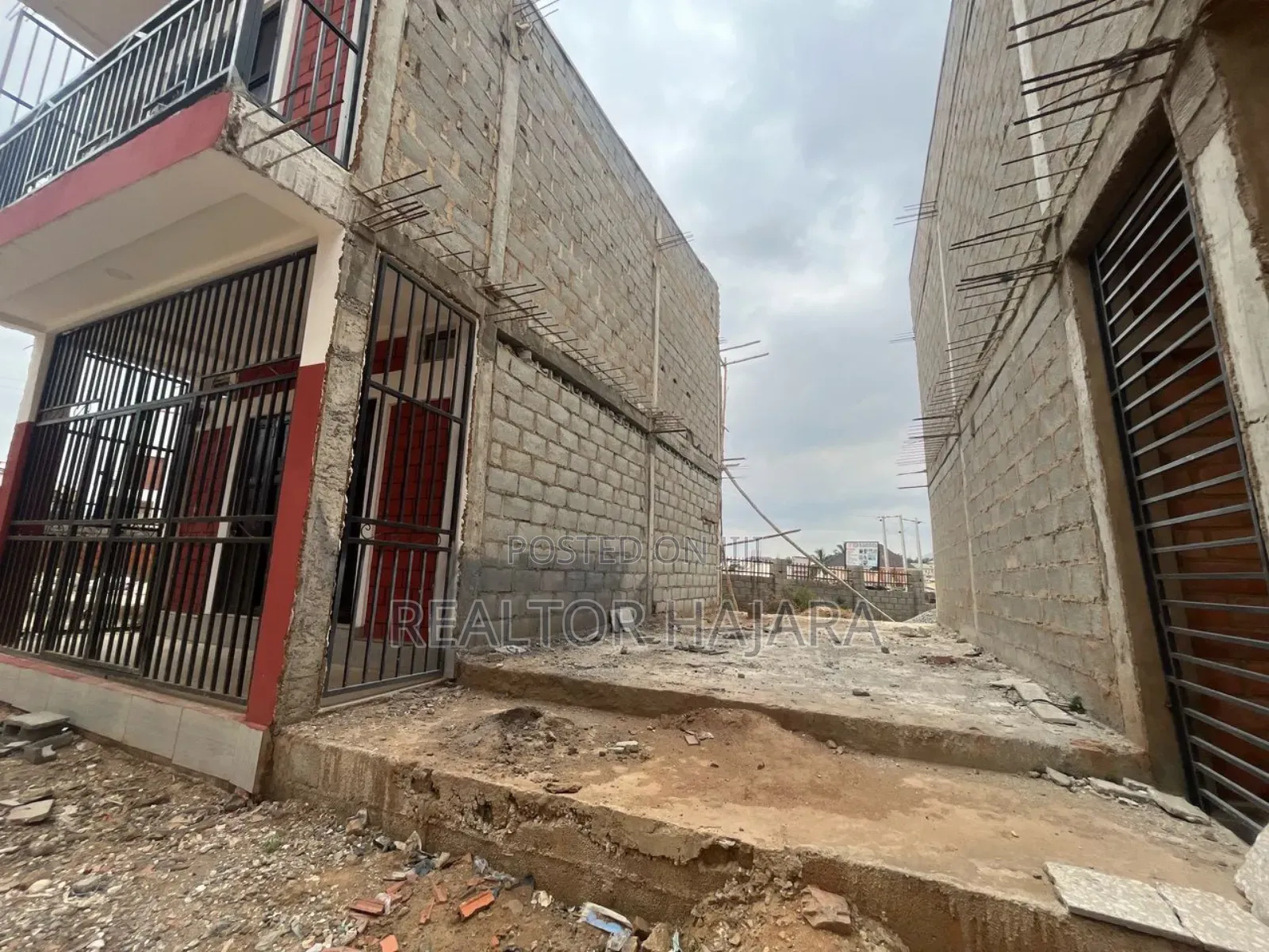 Warehouse Shop Plot for Sale at Building Material Market in Kubwa