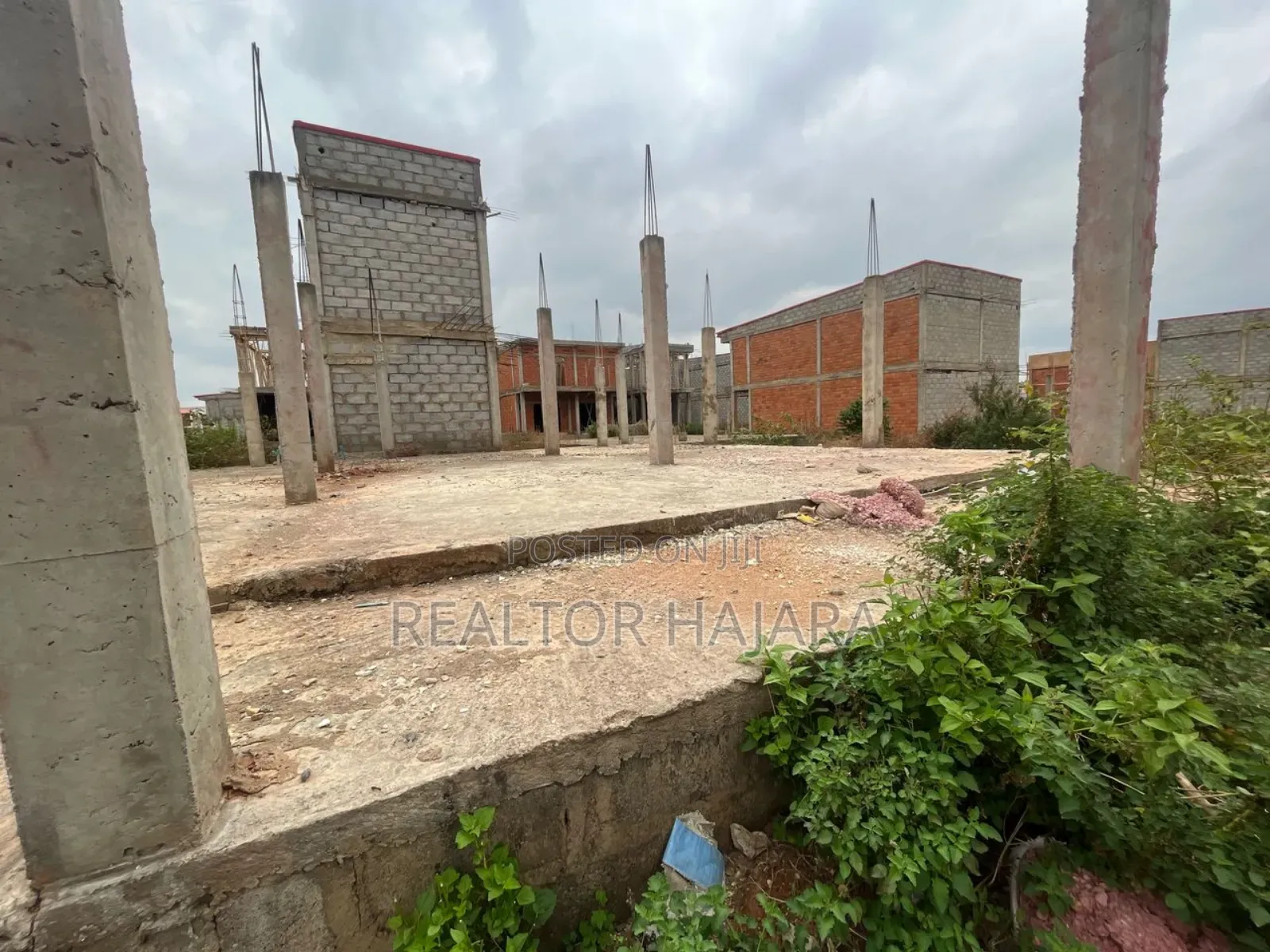 Warehouse Plot for Sale at Building Material Market Kubwa in Kubwa