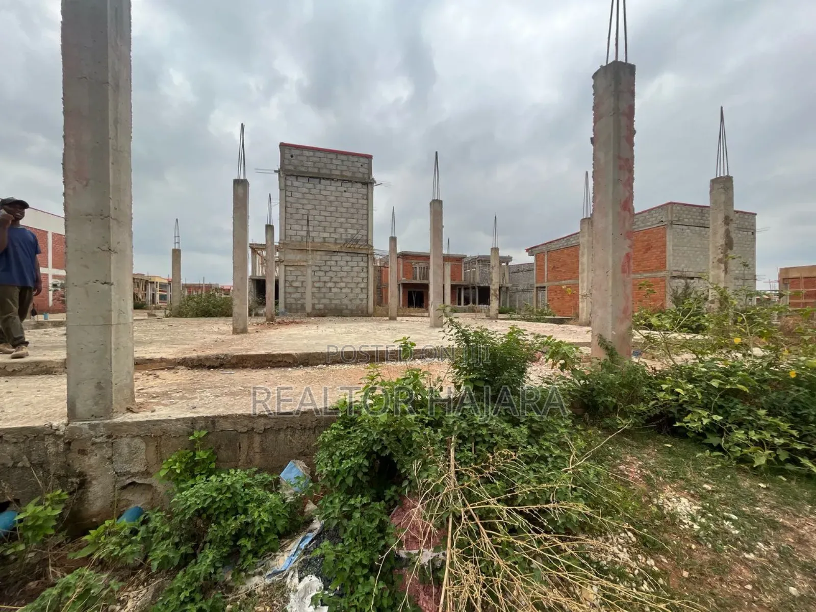 Warehouse Plot for Sale at Building Material Market Kubwa in Kubwa