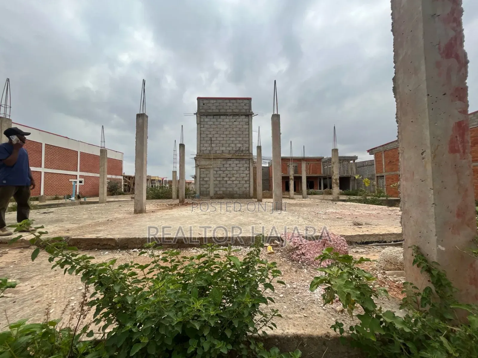 Warehouse Plot for Sale at Building Material Market Kubwa in Kubwa