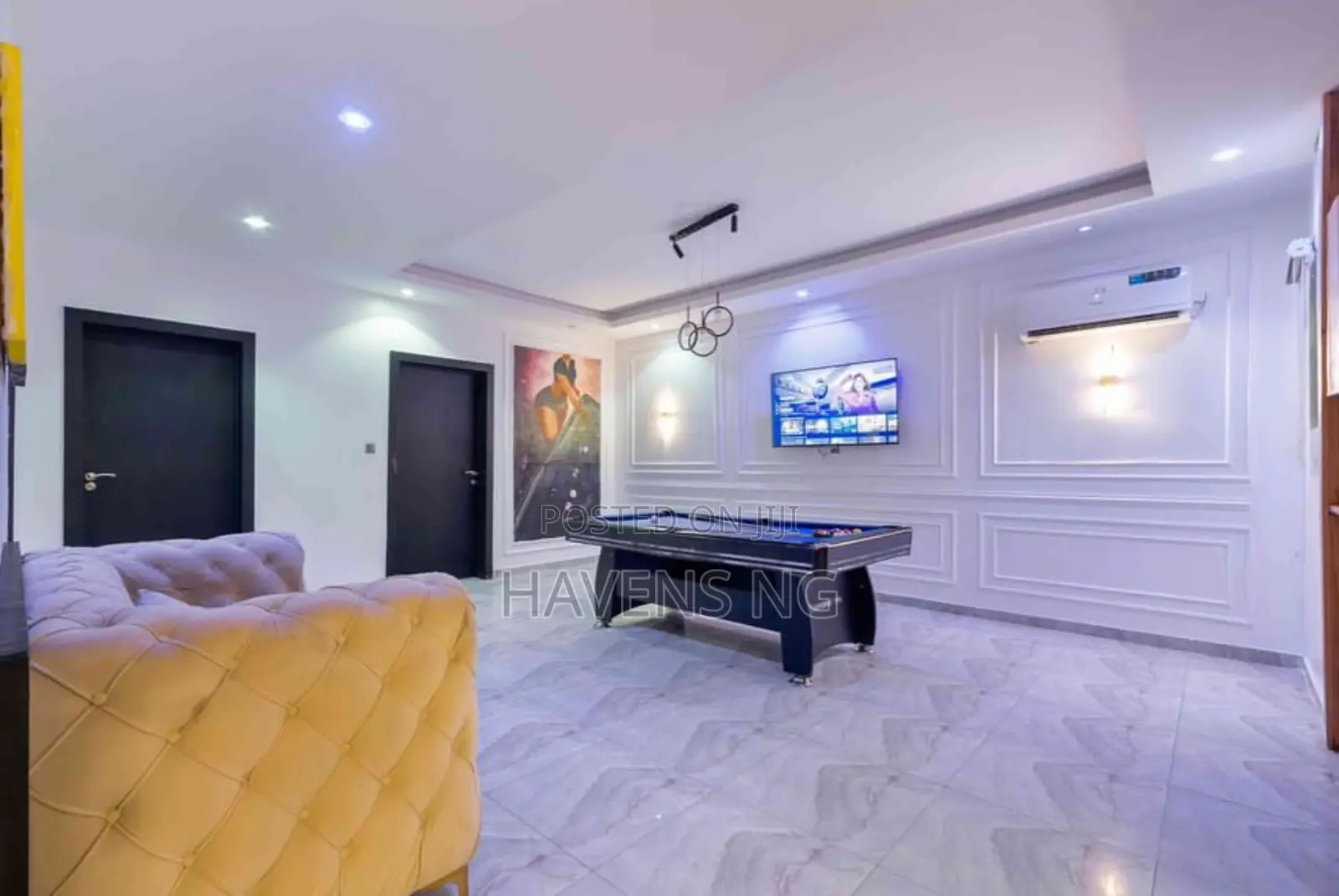 Luxury 3-Bedroom Maisonette With Snooker Board. in Lekki Phase 1