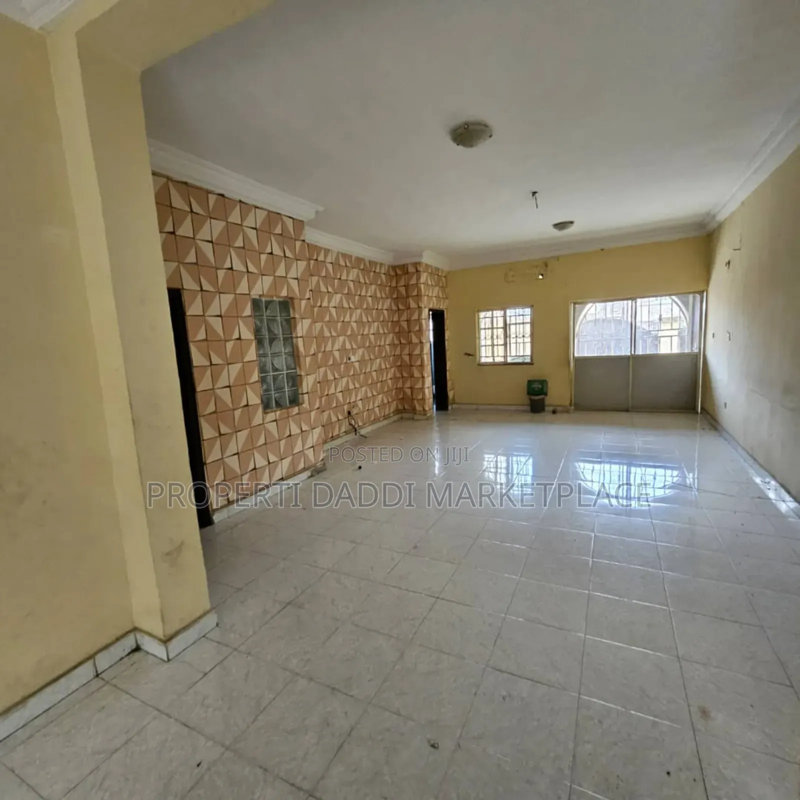 3bdrm Apartment in Omole Phase 2 for rent in Omole Phase 2