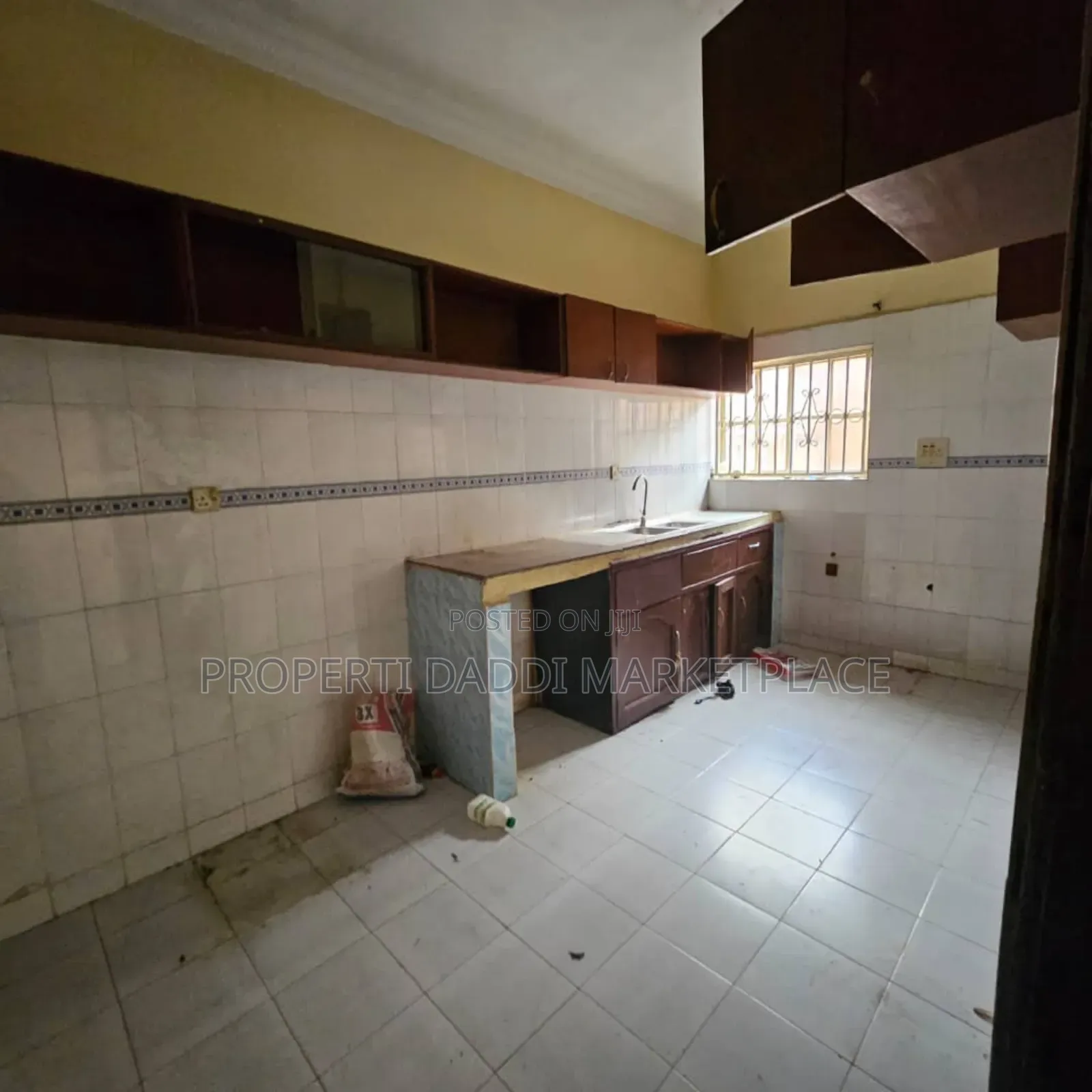 3bdrm Apartment in Omole Phase 2 for rent in Omole Phase 2