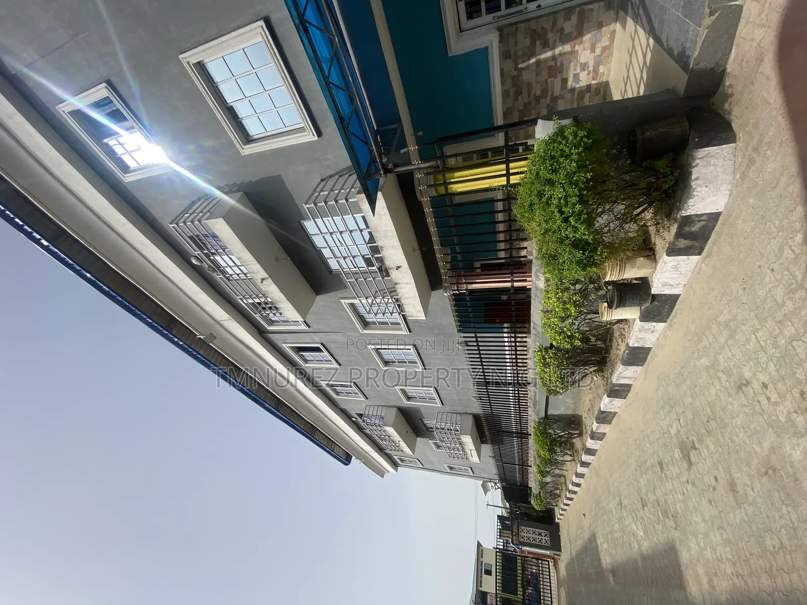 Space to Let in Ado / Ajah