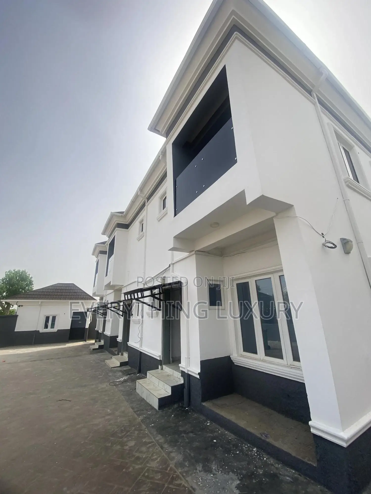 3bdrm Townhouse / Terrace in Ushafa for rent in Ushafa