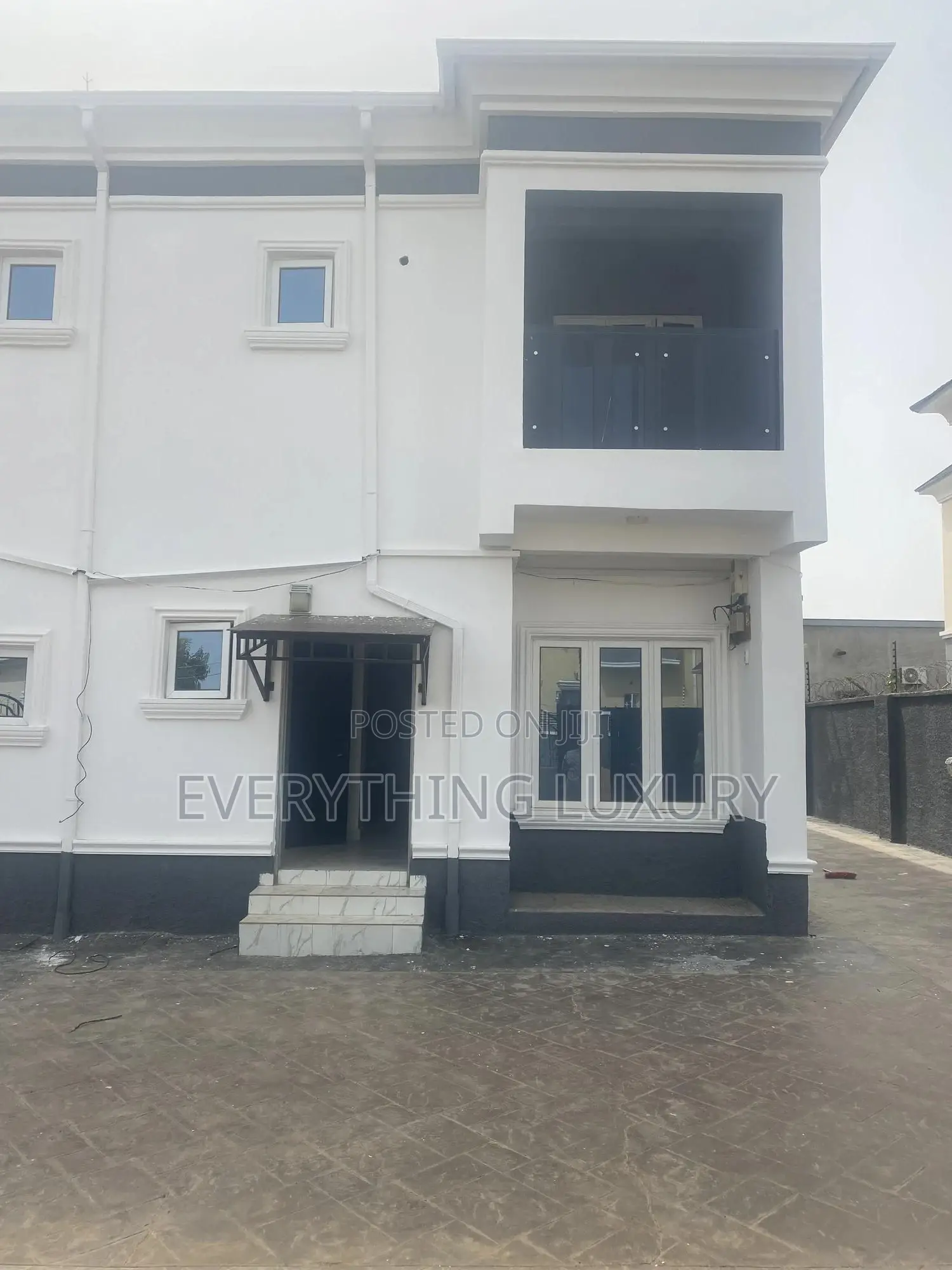 3bdrm Townhouse / Terrace in Ushafa for rent in Ushafa
