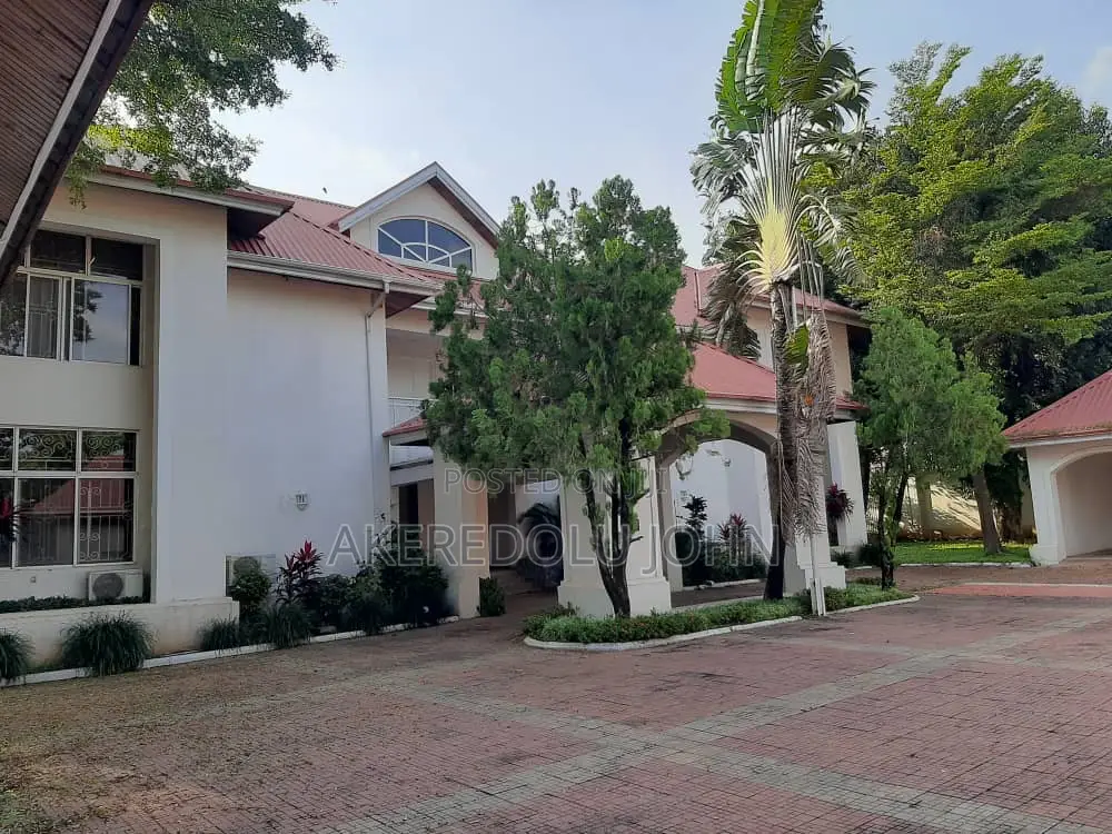 5bdrm Duplex in Maitama for rent in Maitama