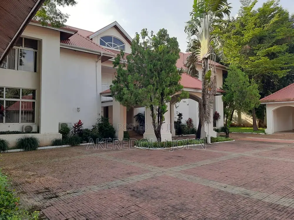 5bdrm Duplex in Maitama for rent in Maitama