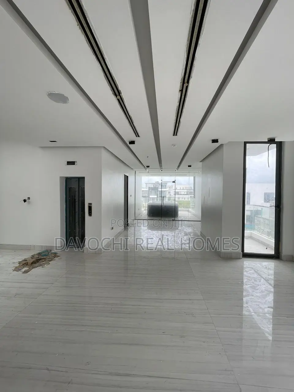 Luxurious 6 Bedroom Fully Detached Duplex for Sale in Ikate