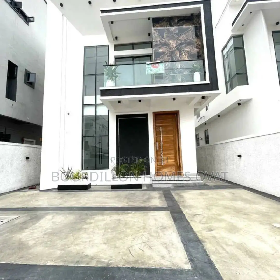 5bdrm Duplex in Chevron for sale in Chevron