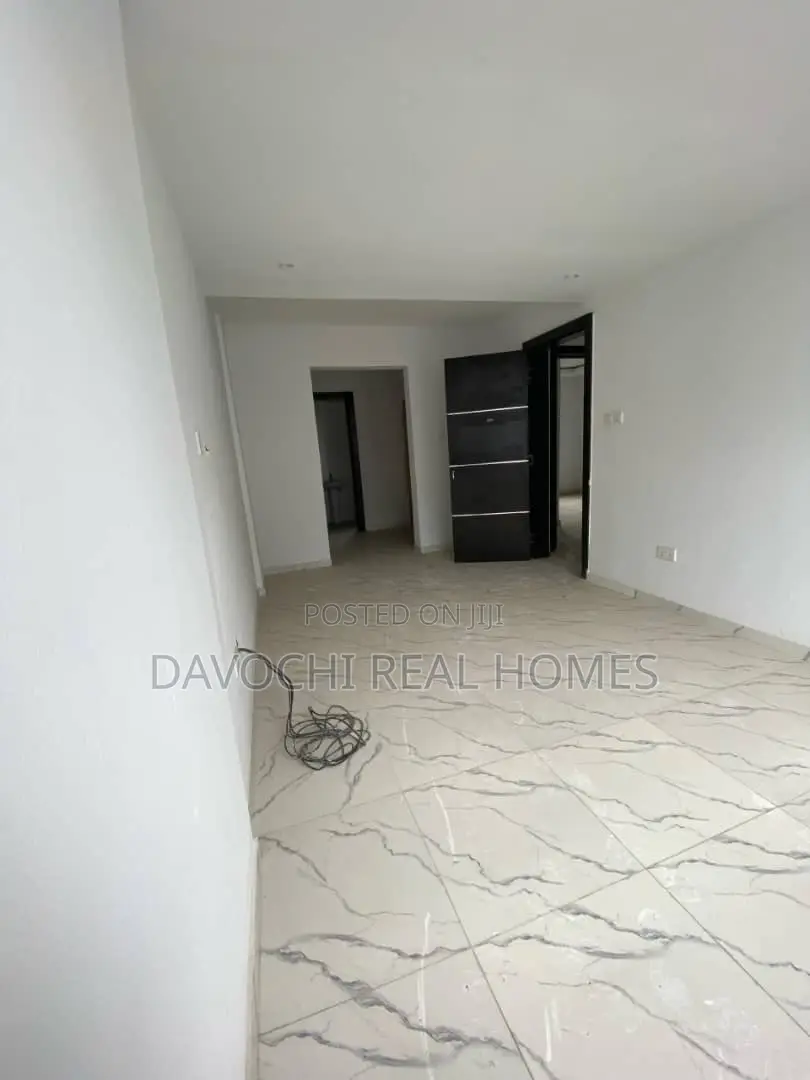 4bdrm Duplex in Chomley Court Agungi for rent in Agungi