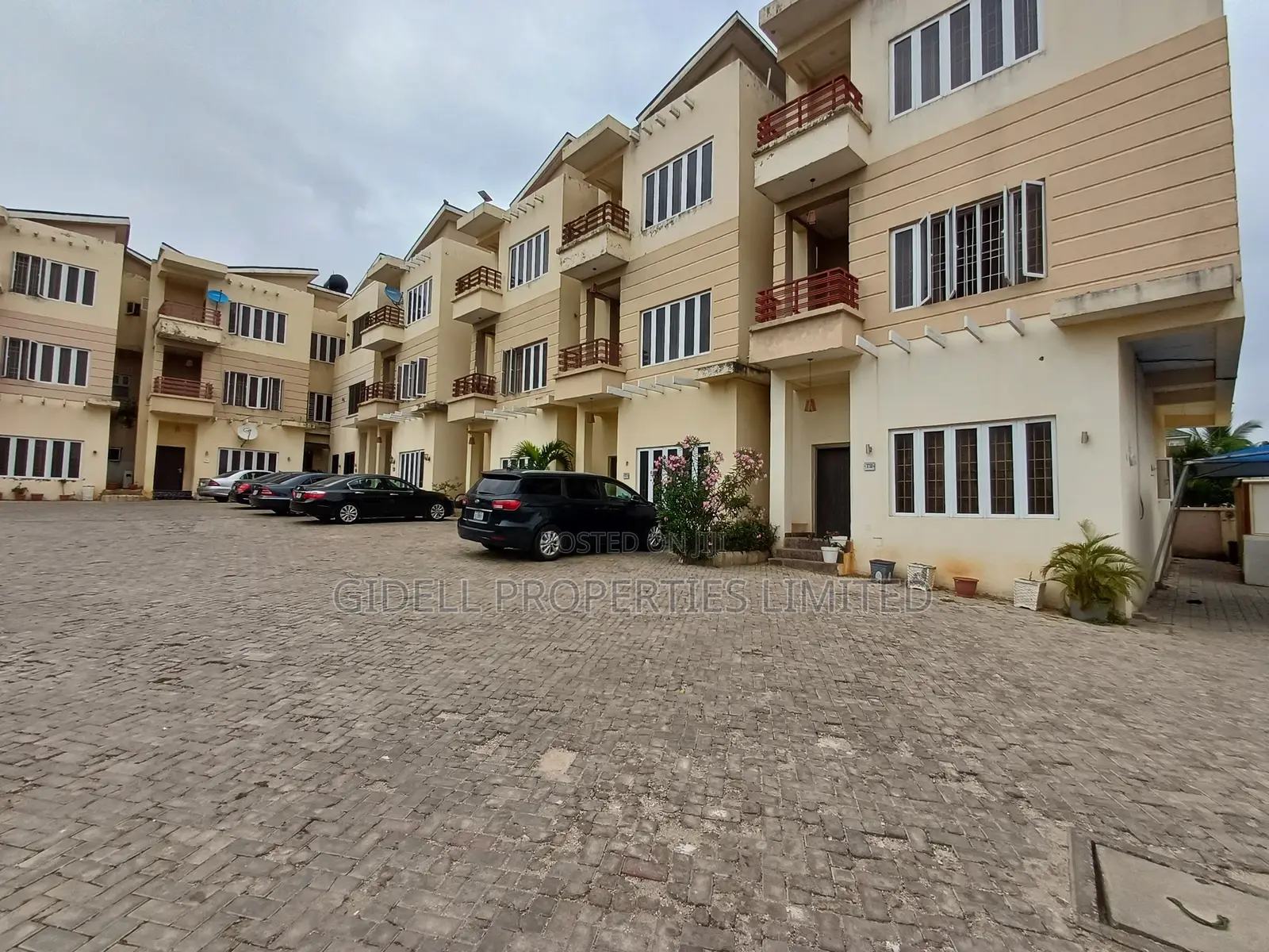 4bdrm Townhouse / Terrace in Guzape District for rent in Guzape District