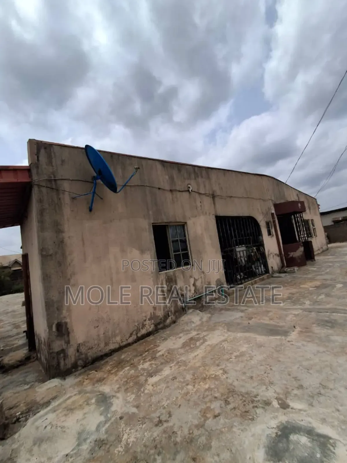 5bdrm Bungalow in Joke Ayo, Abule Egba for sale in Abule Egba