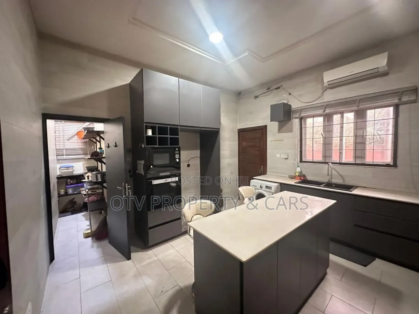 Furnished 3bdrm Townhouse/Terrace in Lekki for sale in Lekki